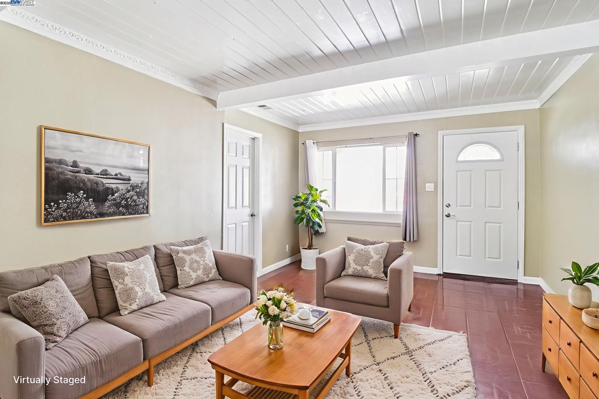 Detail Gallery Image 3 of 17 For 33643 3rd St, Union City,  CA 94587 - 3 Beds | 2 Baths