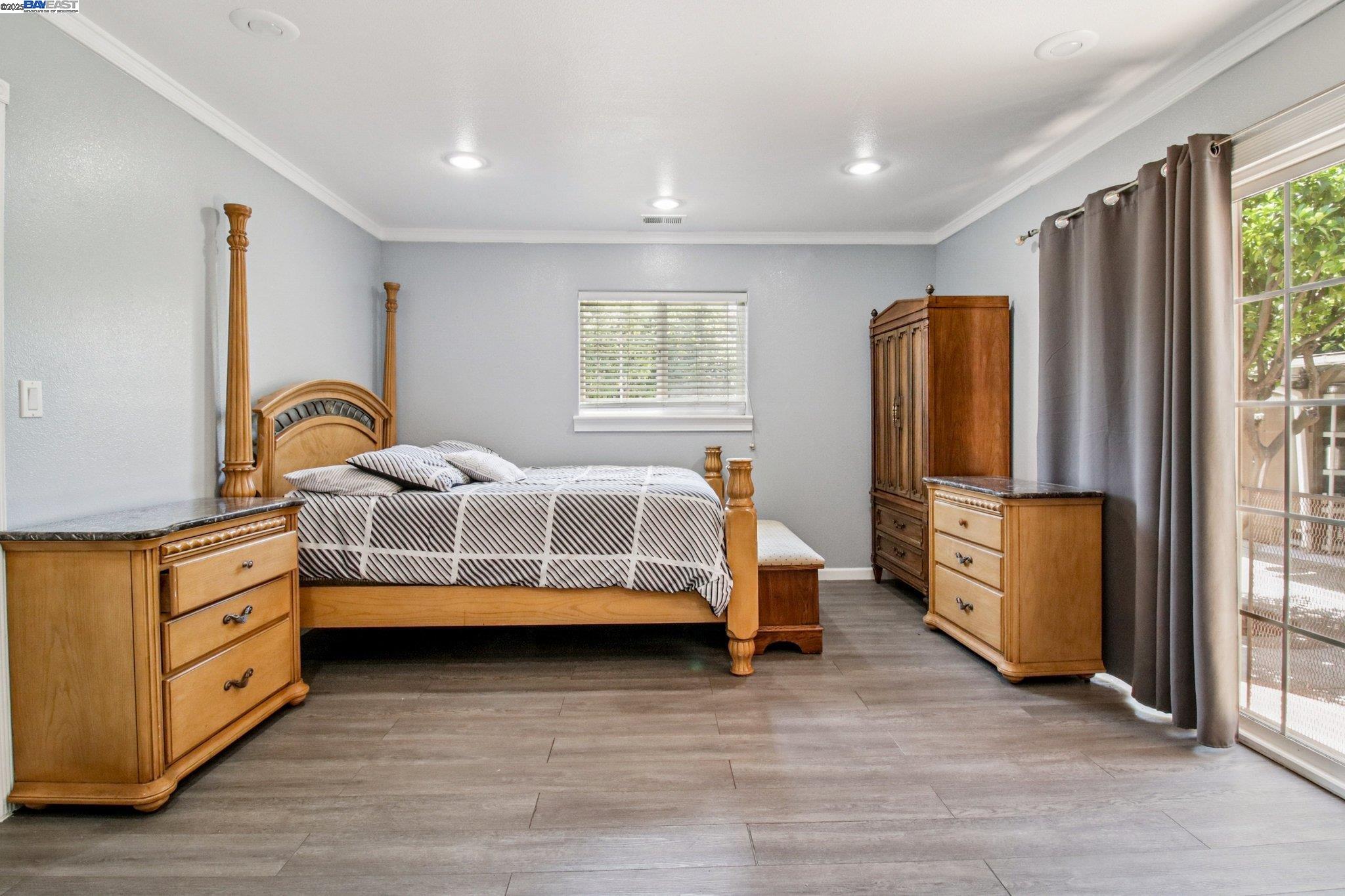 Detail Gallery Image 8 of 17 For 33643 3rd St, Union City,  CA 94587 - 3 Beds | 2 Baths