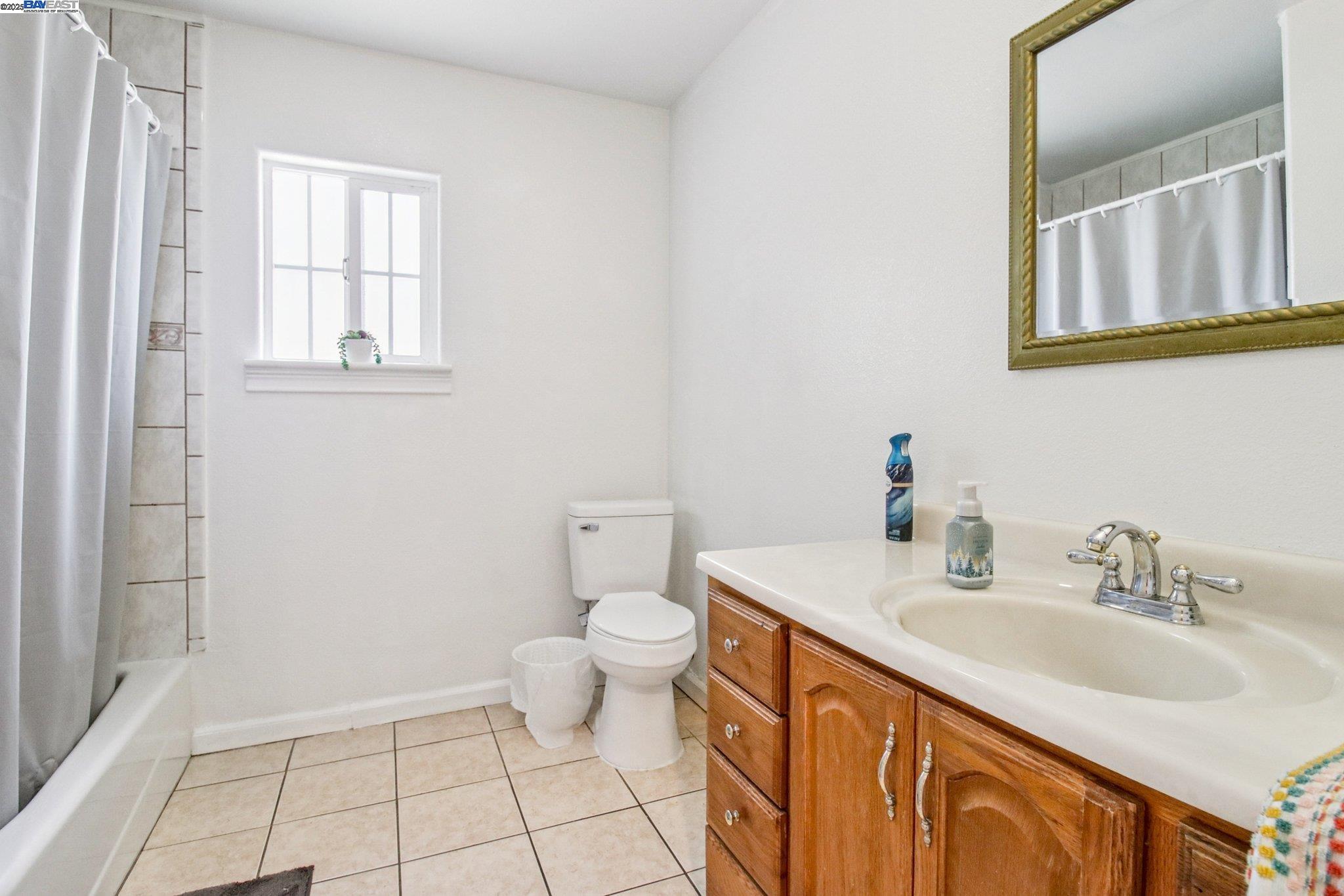 Detail Gallery Image 10 of 17 For 33643 3rd St, Union City,  CA 94587 - 3 Beds | 2 Baths