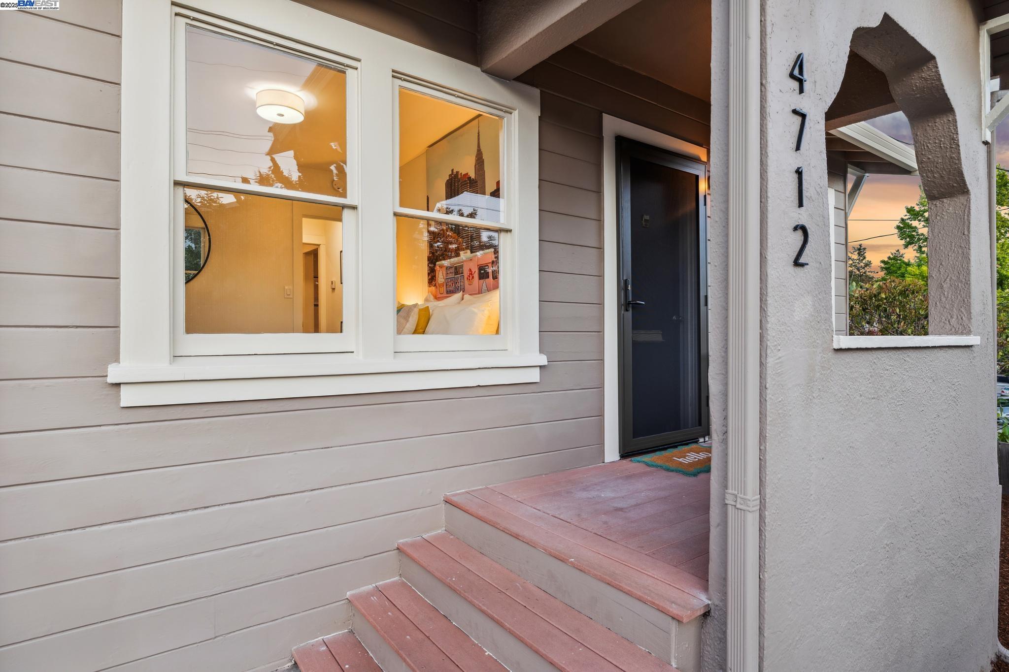 Detail Gallery Image 4 of 39 For 4712 Tompkins Avenue, Oakland,  CA 94619 - 2 Beds | 1 Baths
