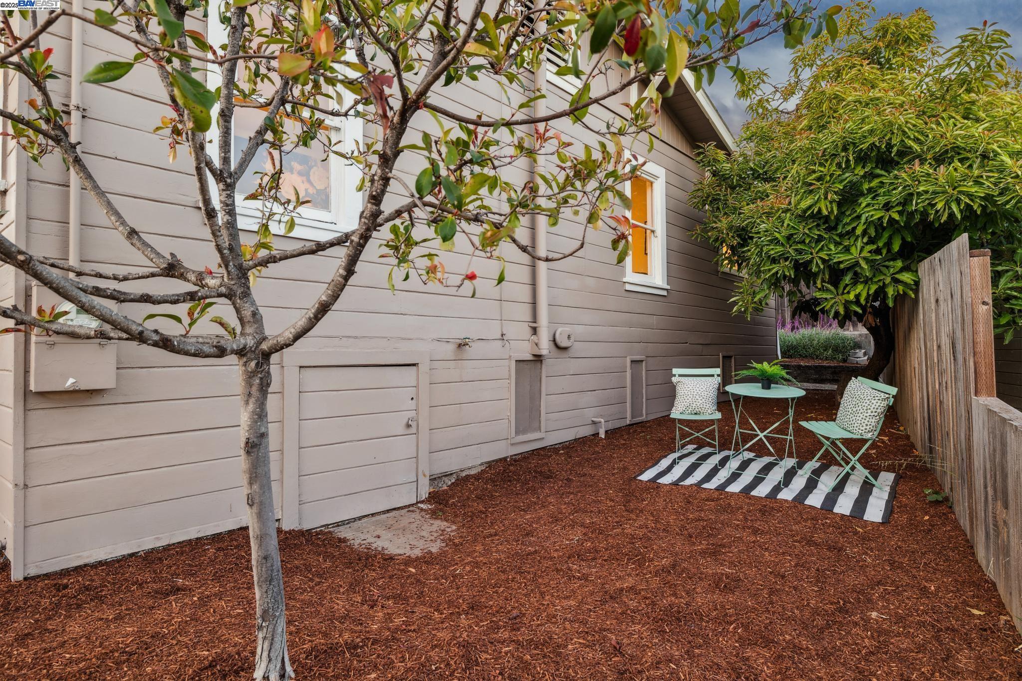 Detail Gallery Image 36 of 39 For 4712 Tompkins Avenue, Oakland,  CA 94619 - 2 Beds | 1 Baths