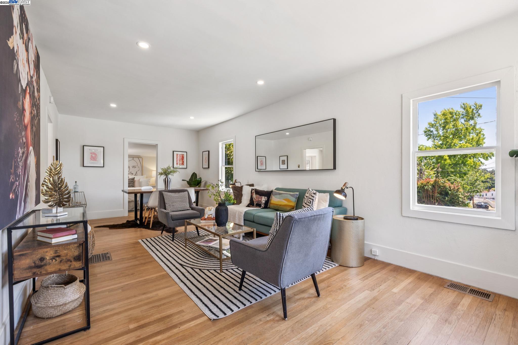 Detail Gallery Image 5 of 39 For 4712 Tompkins Avenue, Oakland,  CA 94619 - 2 Beds | 1 Baths