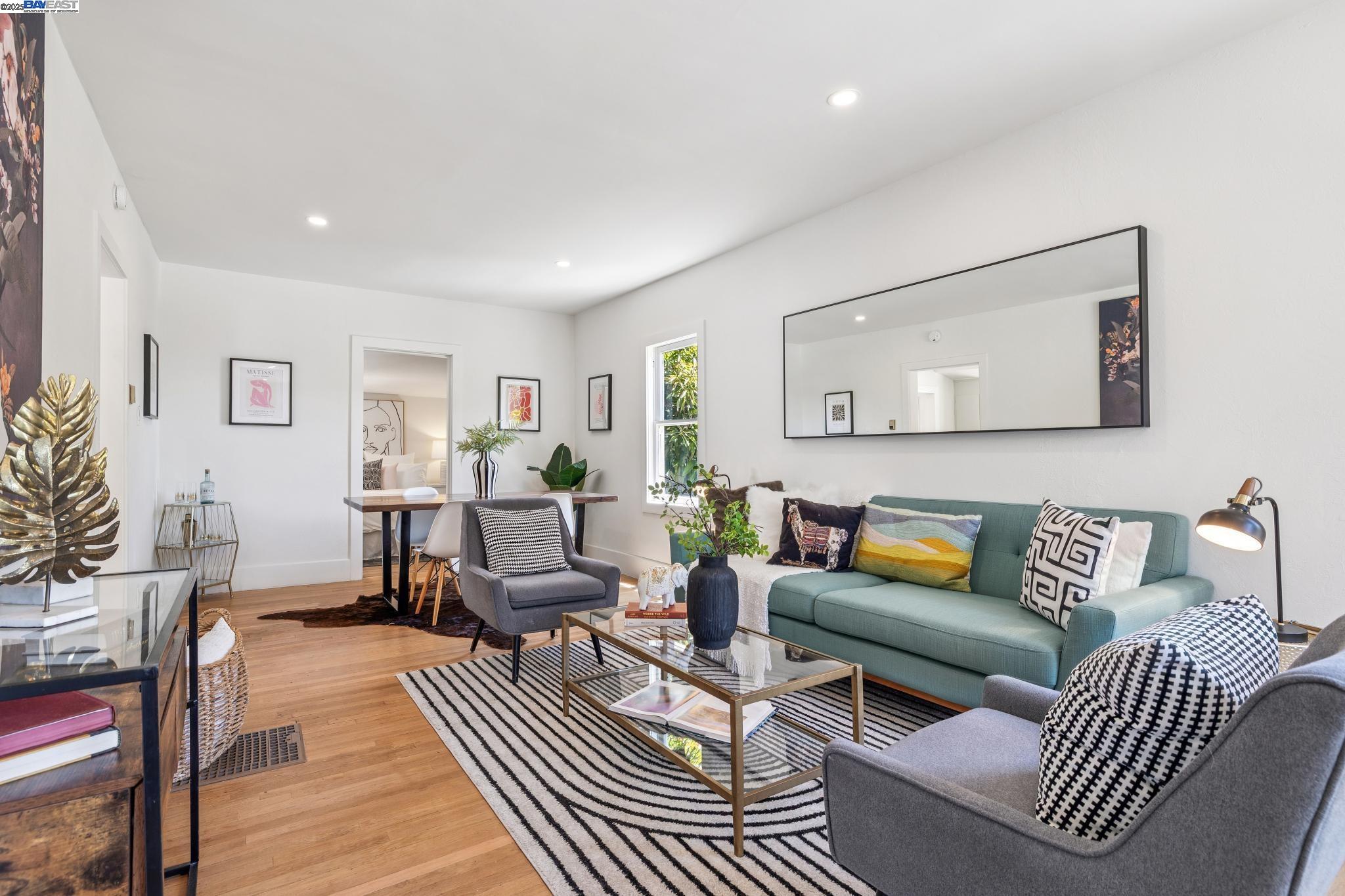 Detail Gallery Image 8 of 39 For 4712 Tompkins Avenue, Oakland,  CA 94619 - 2 Beds | 1 Baths