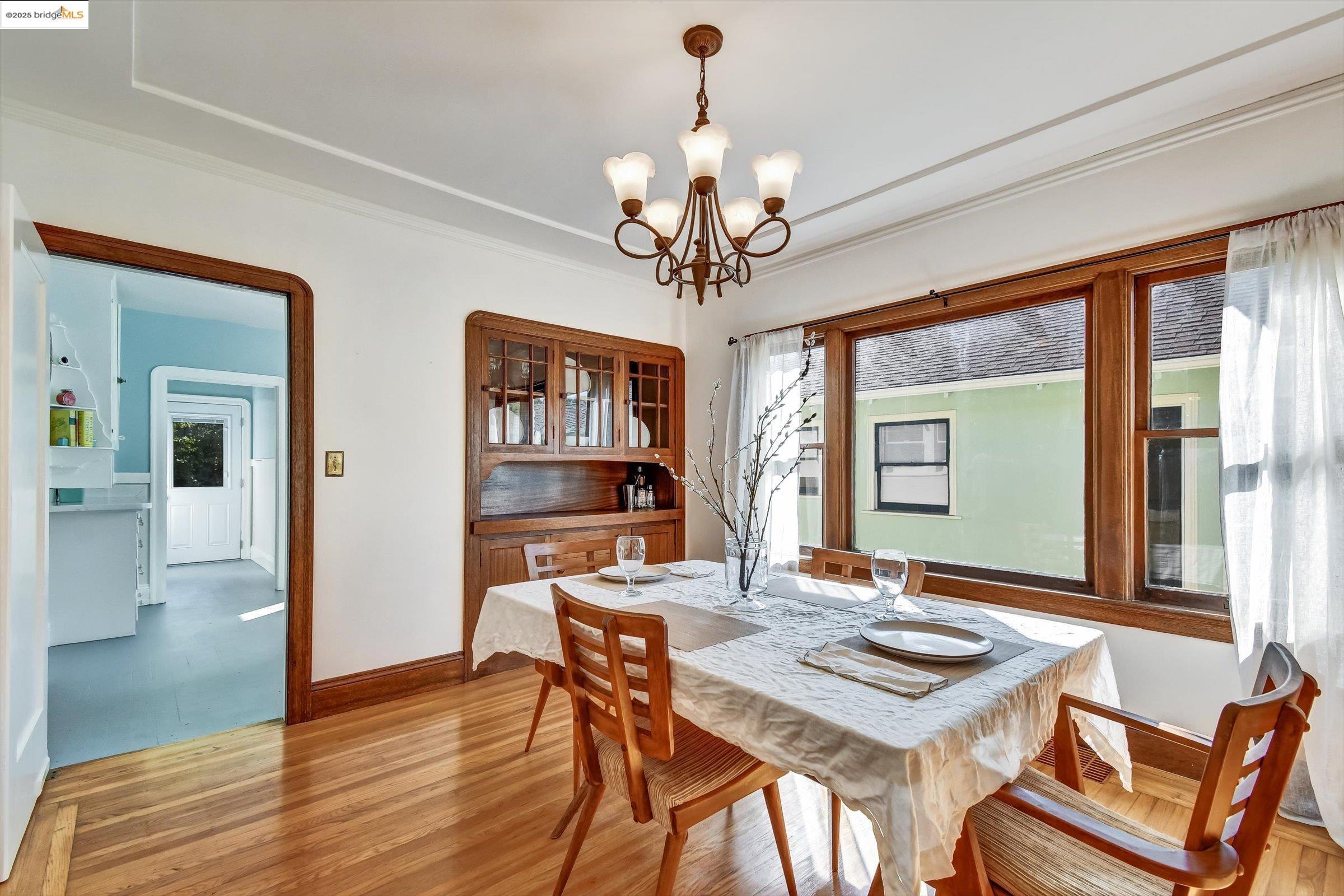 Detail Gallery Image 12 of 36 For 5459 Brookdale Ave., Oakland,  CA 94619 - 2 Beds | 1 Baths