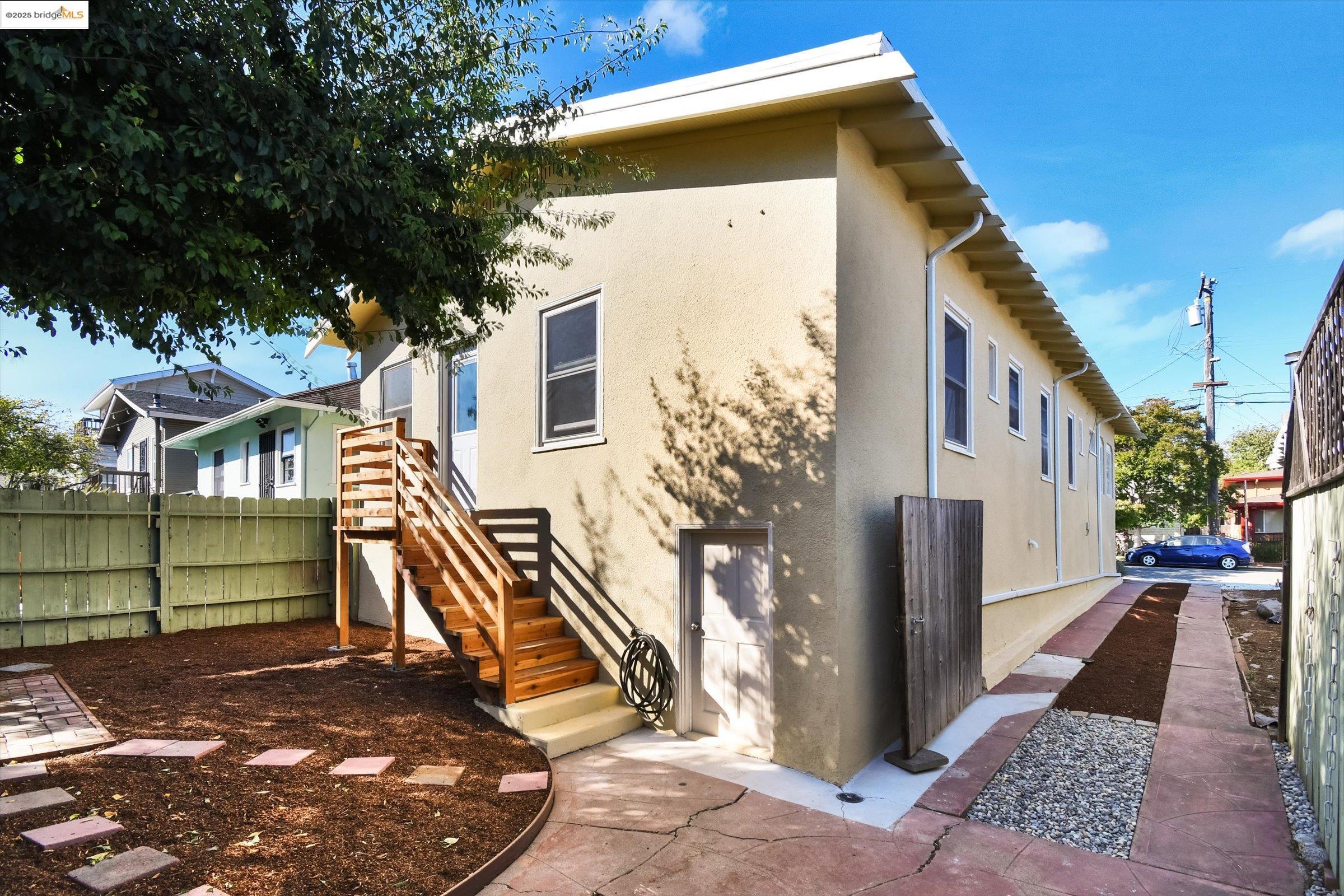 Detail Gallery Image 34 of 36 For 5459 Brookdale Ave., Oakland,  CA 94619 - 2 Beds | 1 Baths