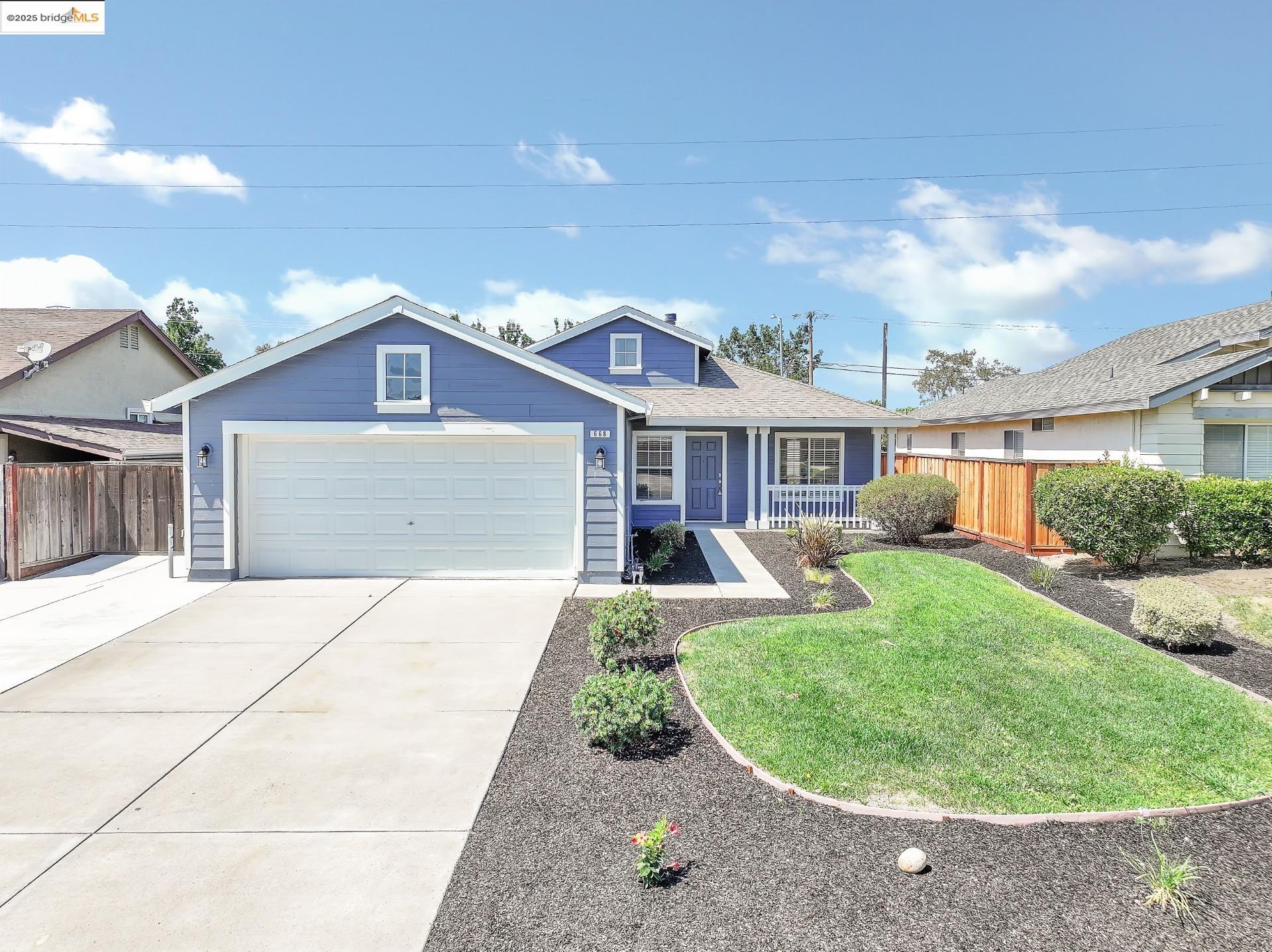 Detail Gallery Image 2 of 23 For 668 Miller Dr, Oakley,  CA 94561 - 3 Beds | 2 Baths