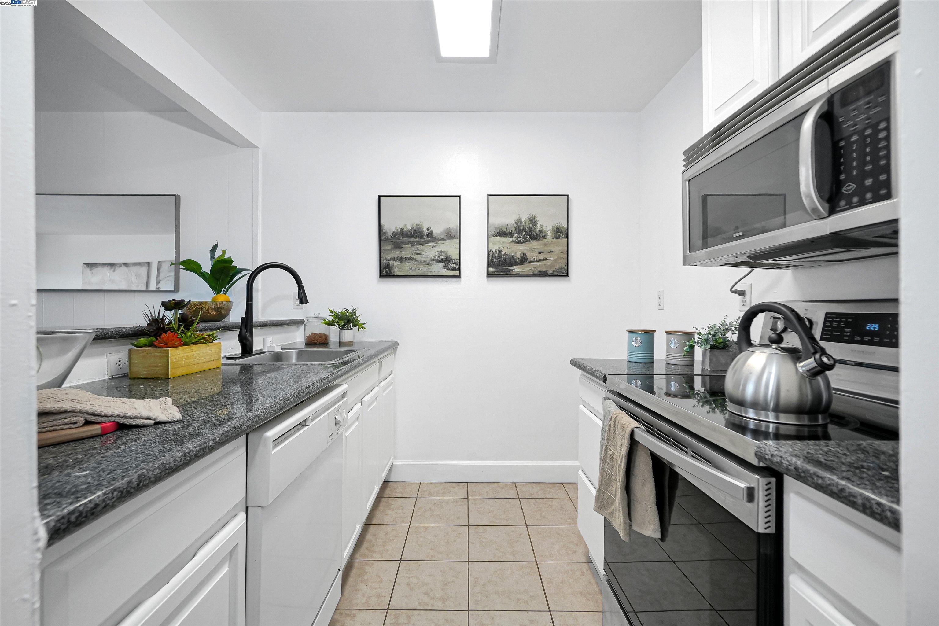 Photo #13: 41104320 Listing: Photo #13