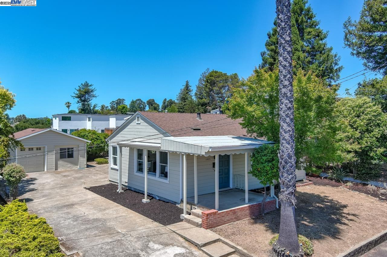 Detail Gallery Image 33 of 34 For 17673 Dorson Ln, Castro Valley,  CA 94546 - 3 Beds | 1 Baths