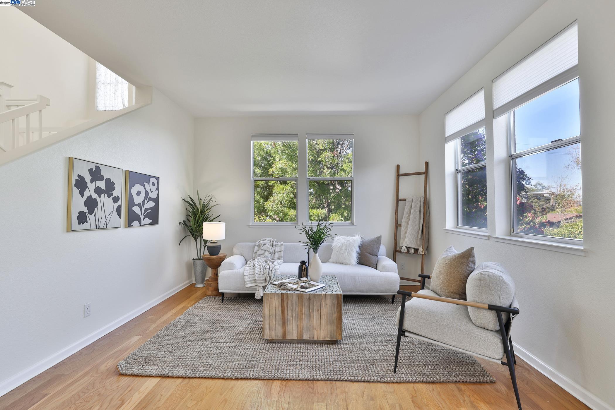 Detail Gallery Image 12 of 46 For 11030 via Sorrento, Cupertino,  CA 95014 - 4 Beds | 3/1 Baths