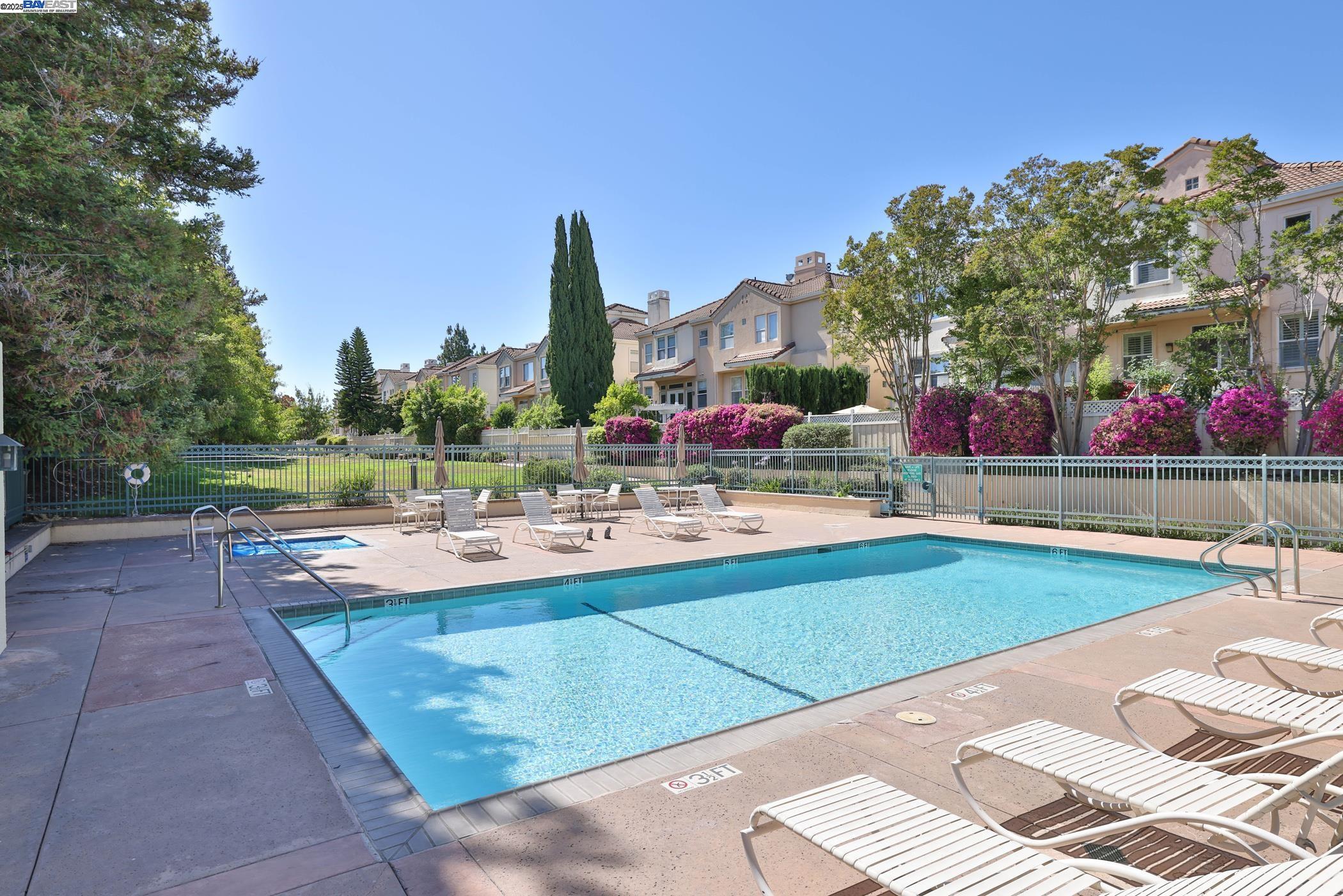 Detail Gallery Image 34 of 46 For 11030 via Sorrento, Cupertino,  CA 95014 - 4 Beds | 3/1 Baths