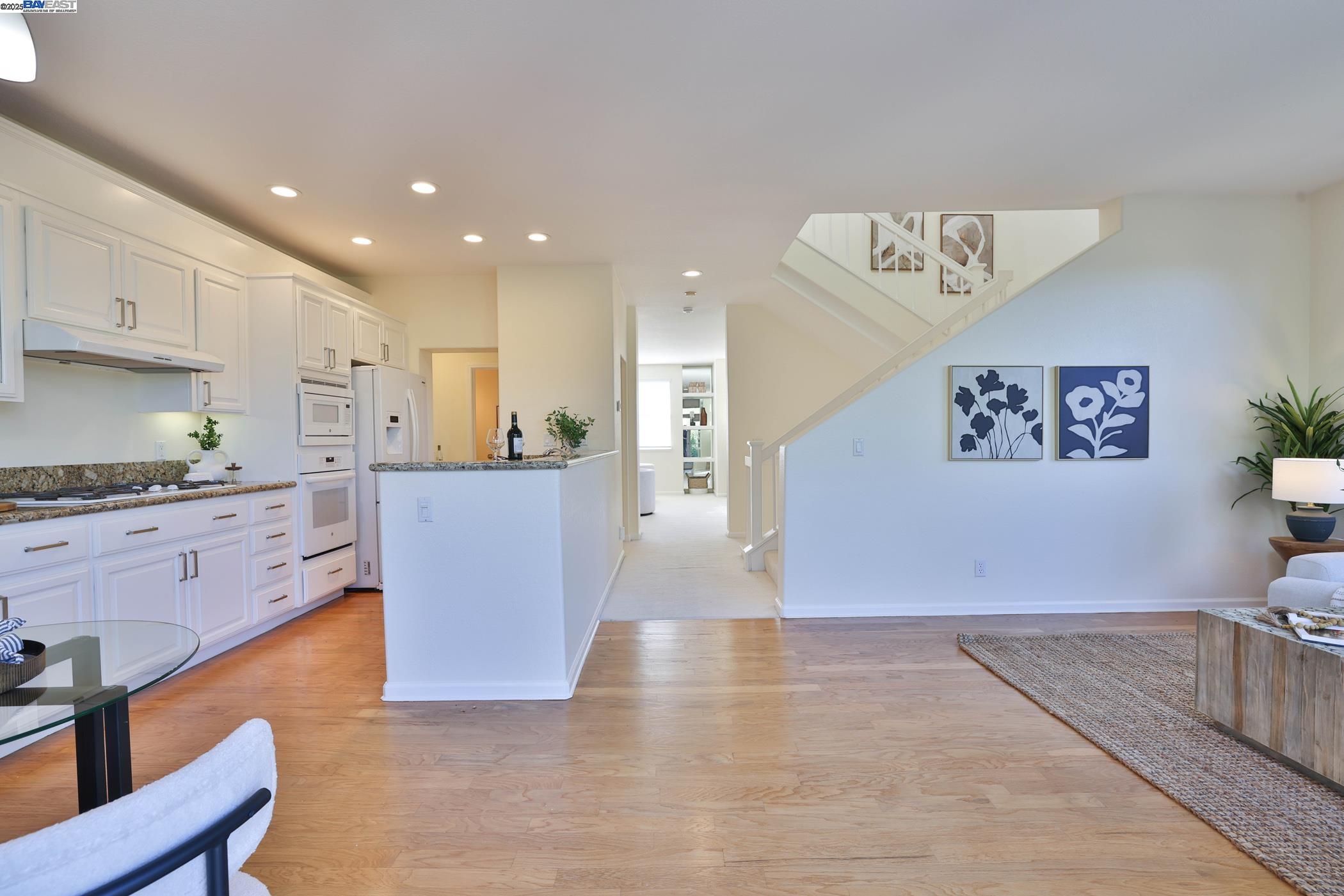 Detail Gallery Image 44 of 46 For 11030 via Sorrento, Cupertino,  CA 95014 - 4 Beds | 3/1 Baths