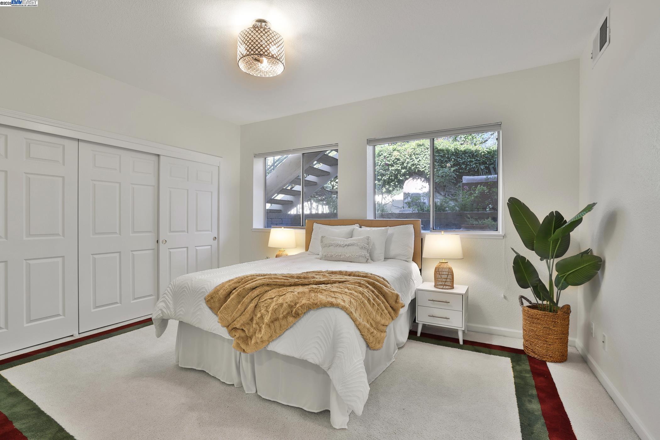 Detail Gallery Image 8 of 46 For 11030 via Sorrento, Cupertino,  CA 95014 - 4 Beds | 3/1 Baths