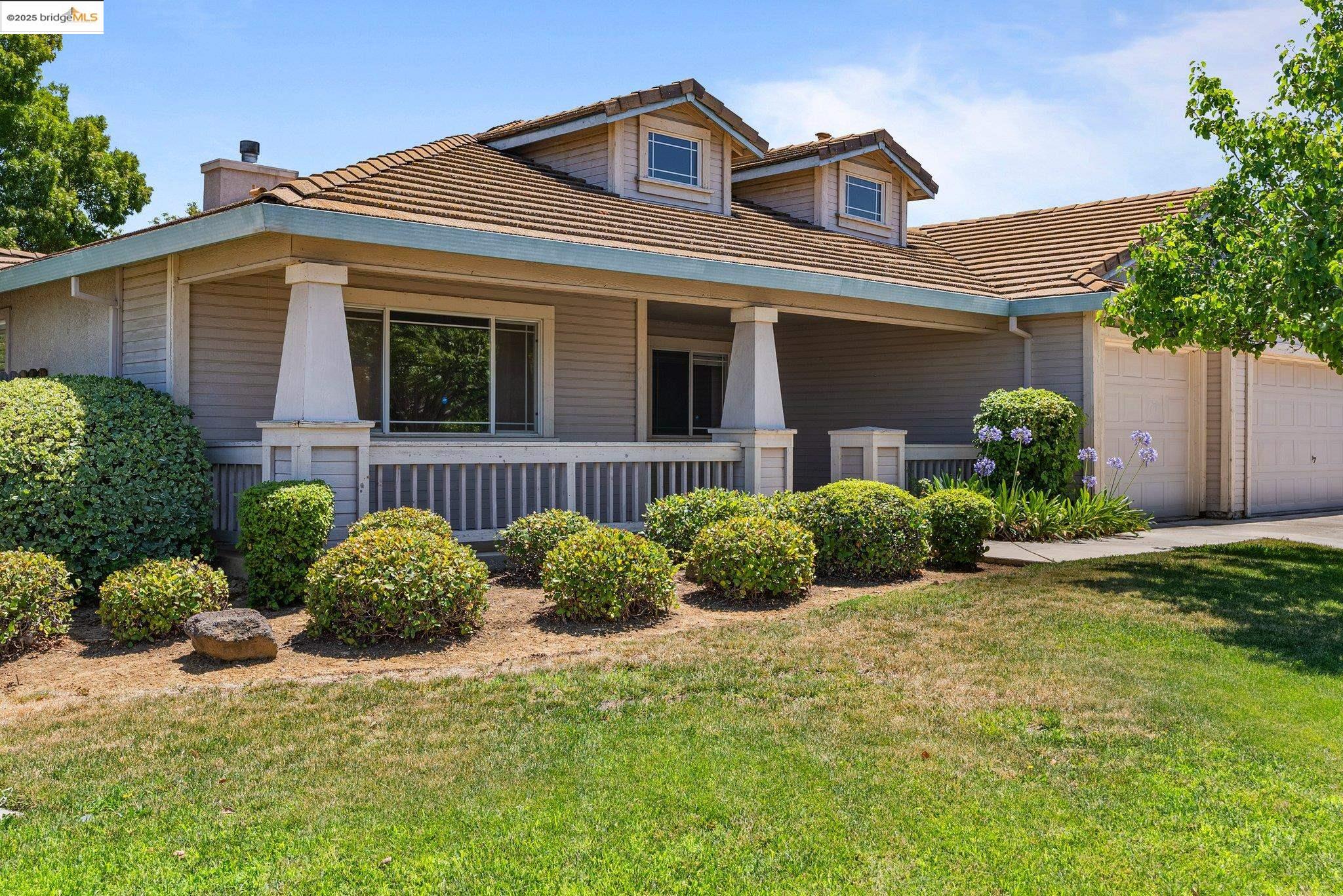 Detail Gallery Image 2 of 50 For 5200 Mohican Way, Antioch,  CA 94531 - 4 Beds | 2 Baths