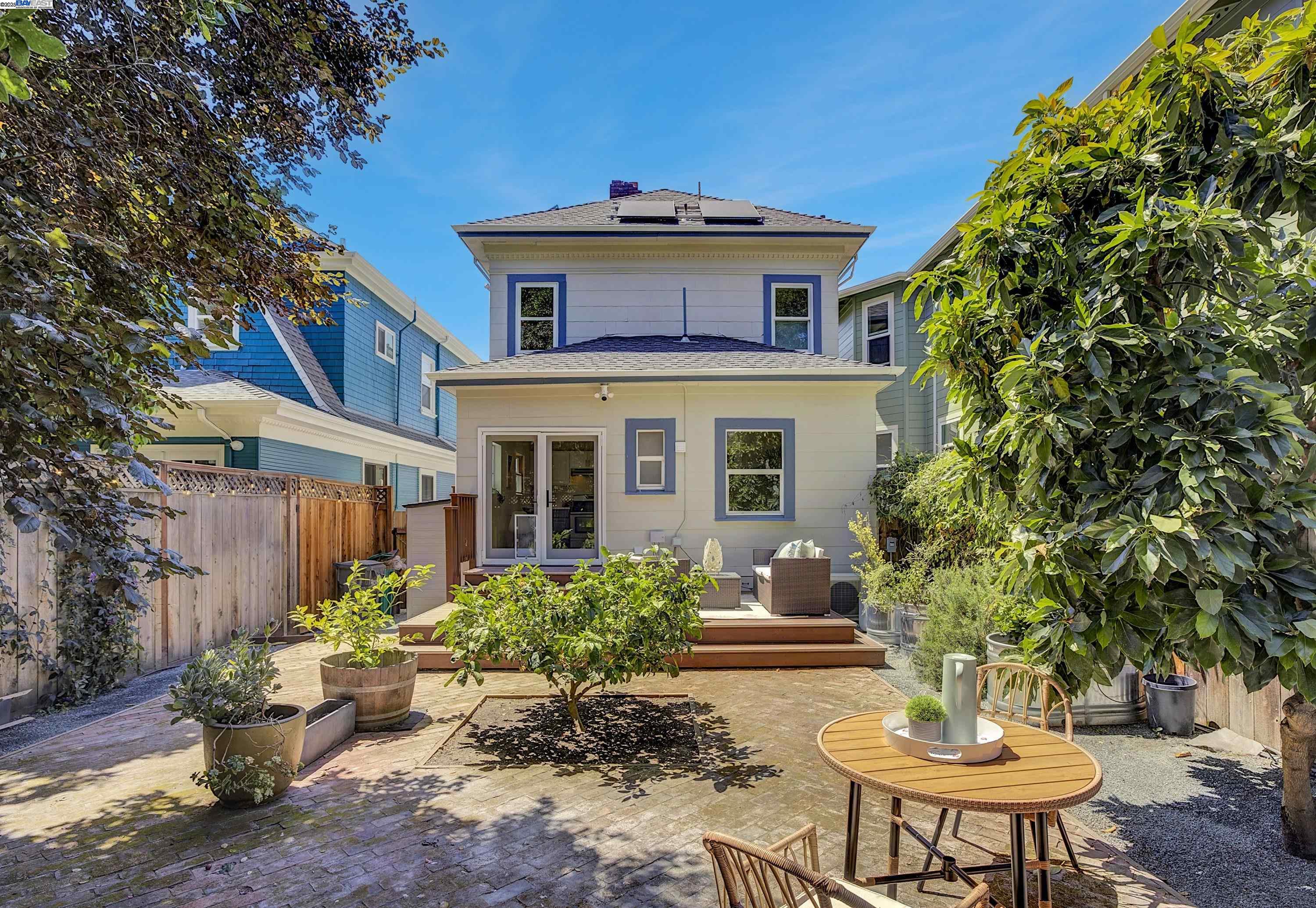 Thumbnail for 3034 Martin Luther King Jr Way, Oakland, CA 94609
