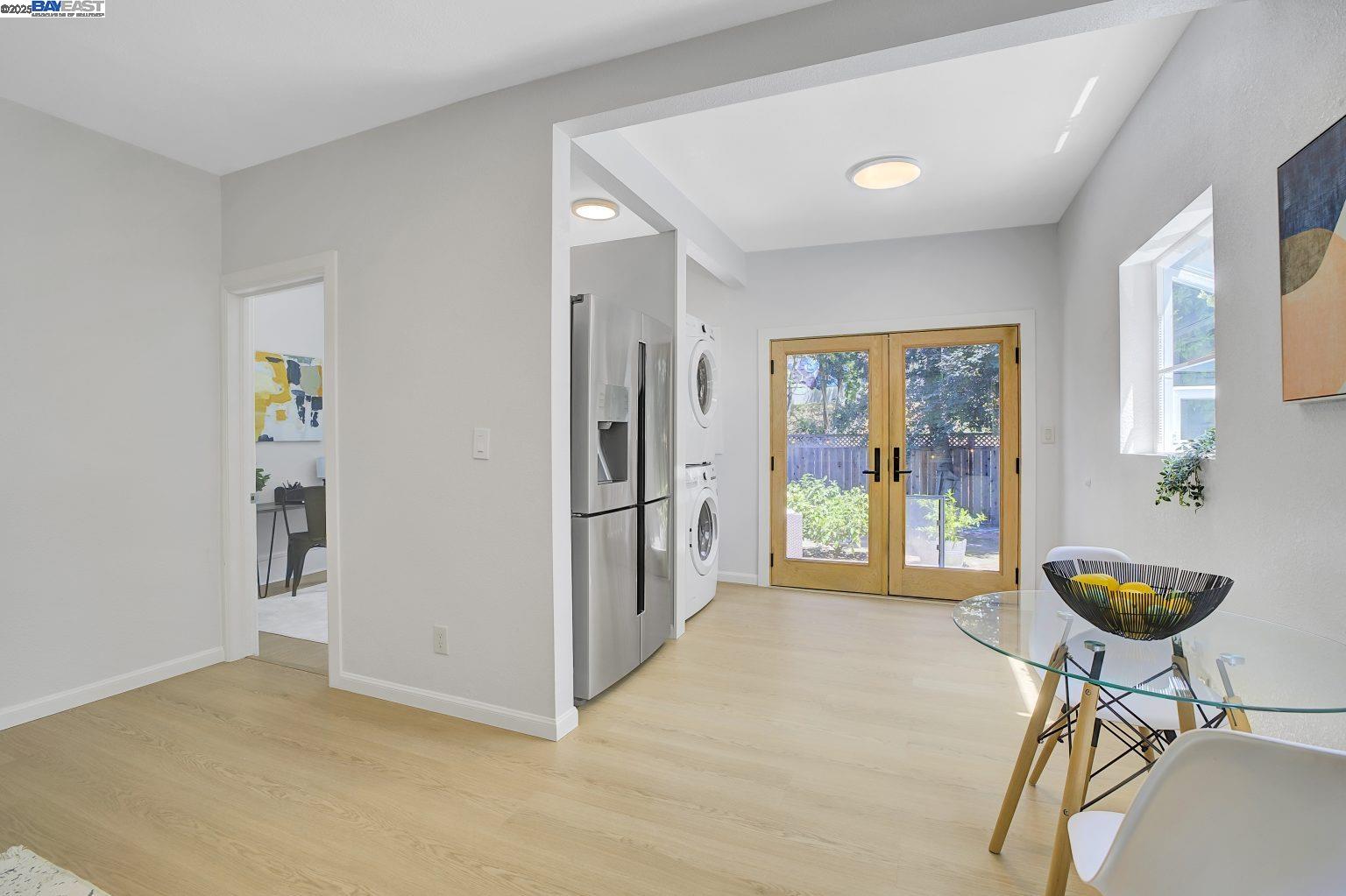 Detail Gallery Image 15 of 43 For 3034 Martin Luther King Jr Way, Oakland,  CA 94609 - 3 Beds | 2 Baths