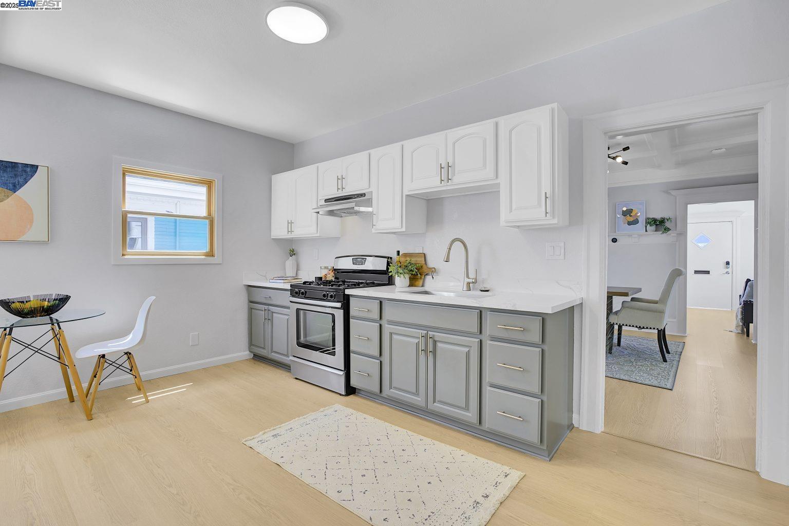 Detail Gallery Image 17 of 43 For 3034 Martin Luther King Jr Way, Oakland,  CA 94609 - 3 Beds | 2 Baths