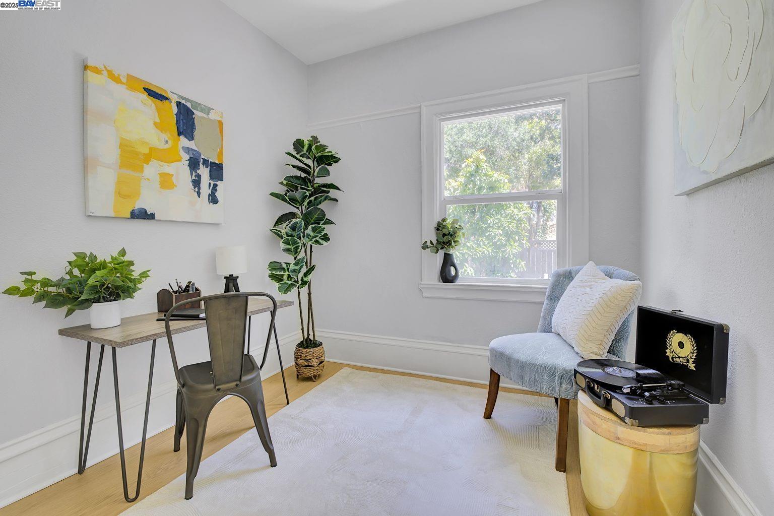 Detail Gallery Image 19 of 43 For 3034 Martin Luther King Jr Way, Oakland,  CA 94609 - 3 Beds | 2 Baths