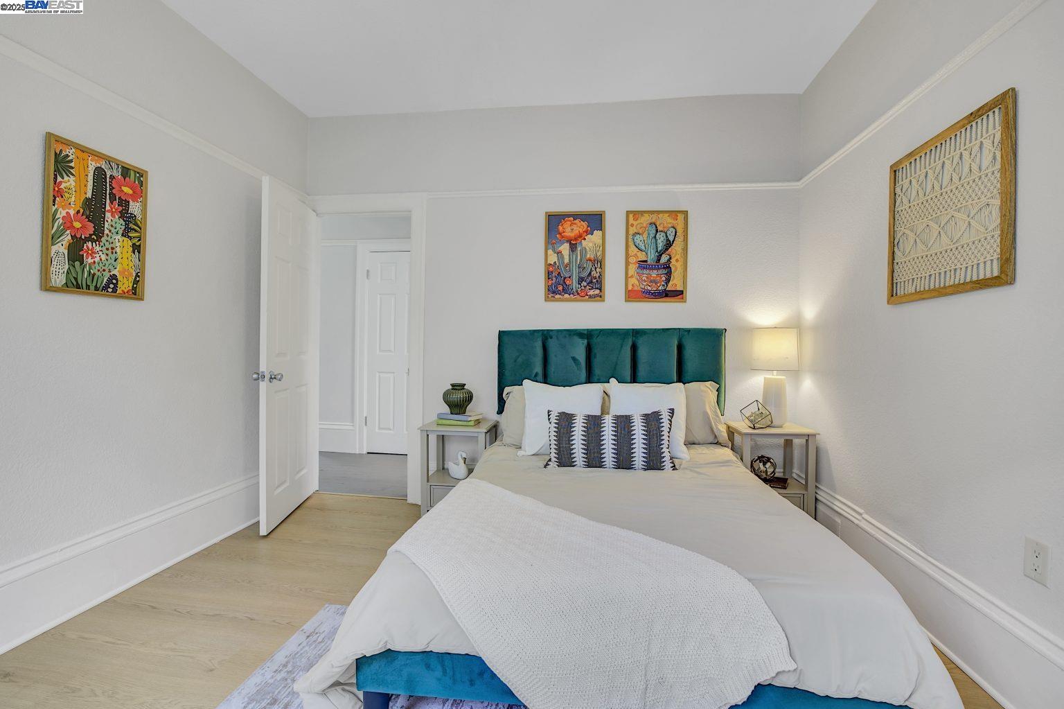Detail Gallery Image 31 of 43 For 3034 Martin Luther King Jr Way, Oakland,  CA 94609 - 3 Beds | 2 Baths