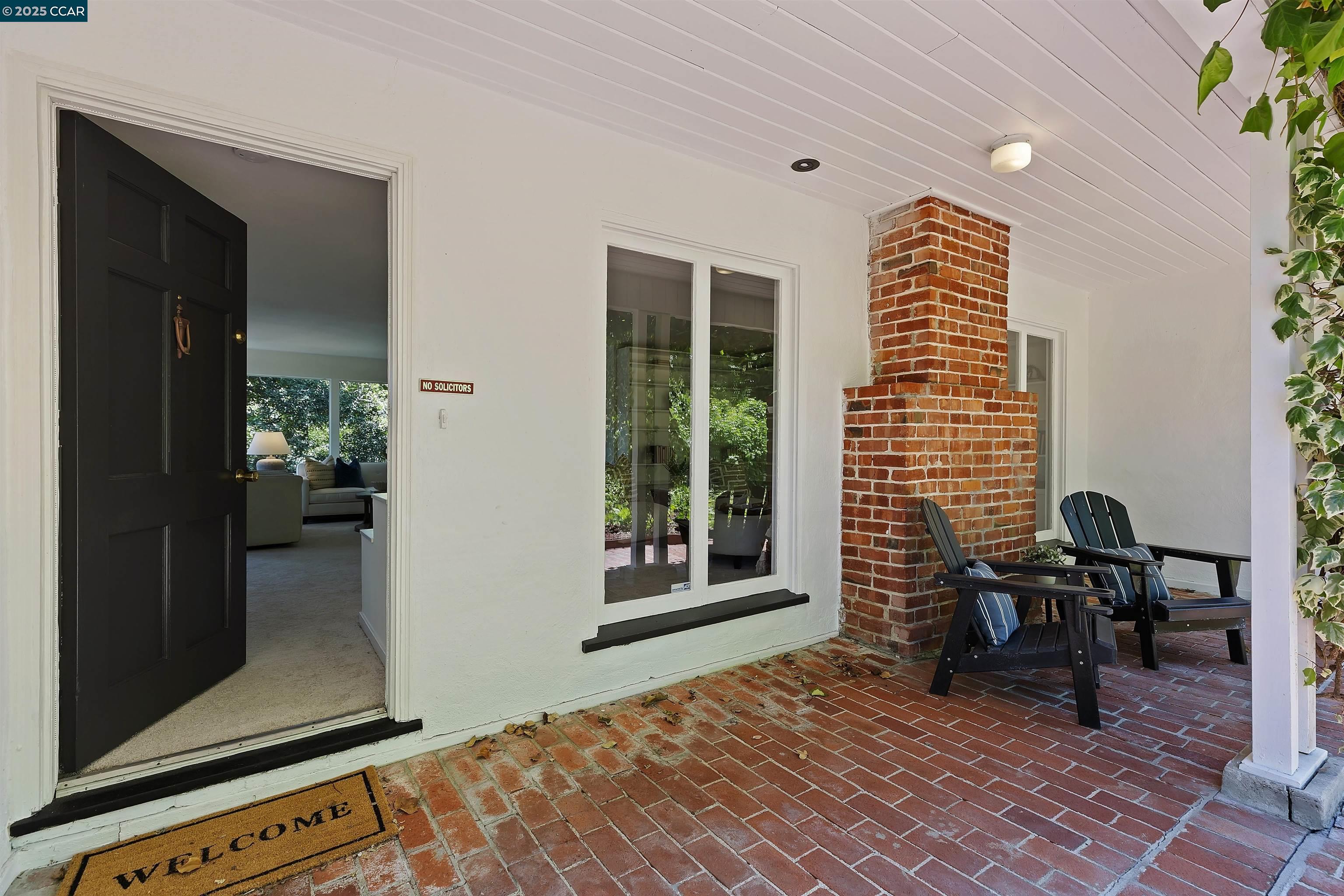 Detail Gallery Image 16 of 46 For 35 Claremont Ave, Orinda,  CA 94563 - 2 Beds | 2/1 Baths