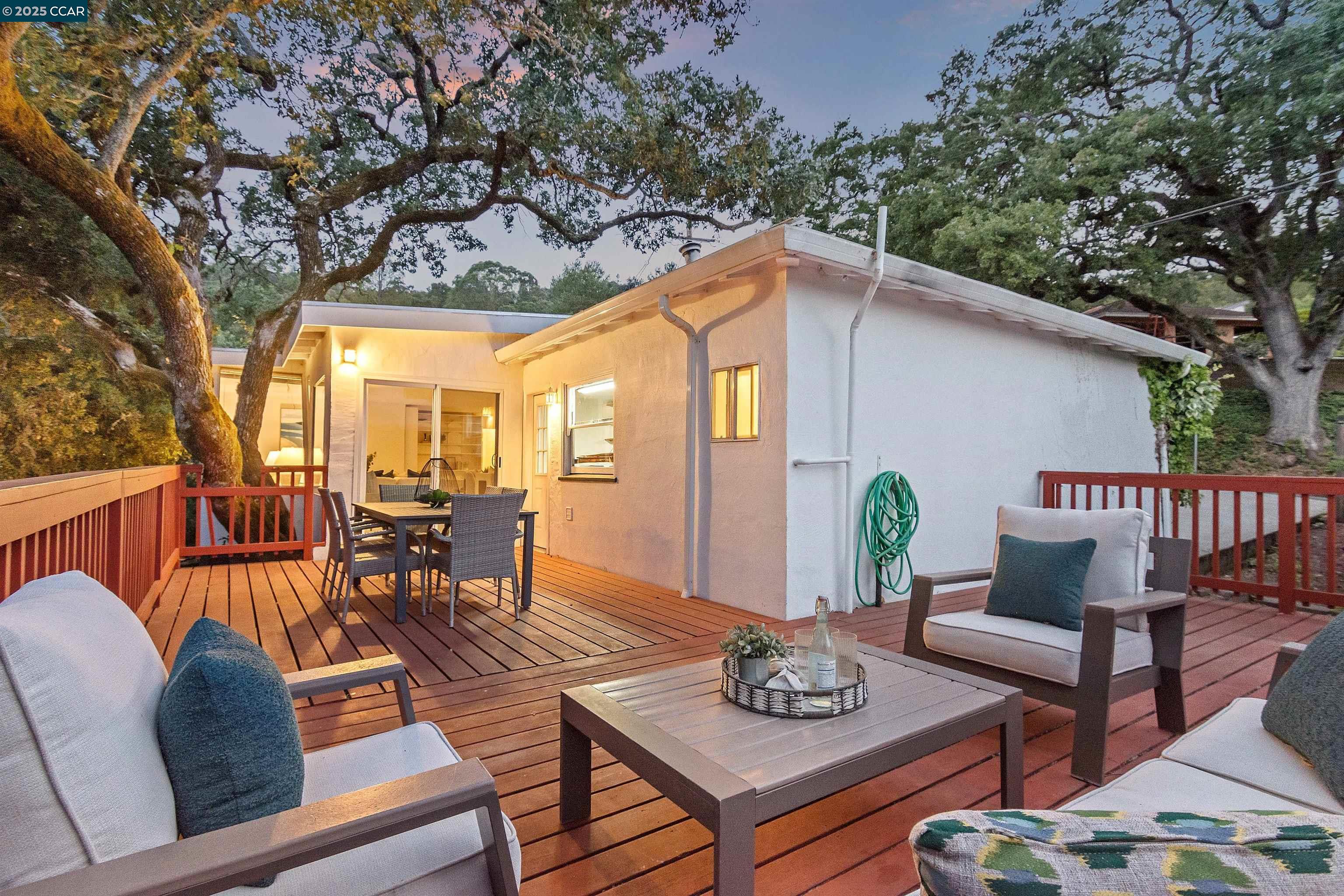 Detail Gallery Image 43 of 46 For 35 Claremont Ave, Orinda,  CA 94563 - 2 Beds | 2/1 Baths
