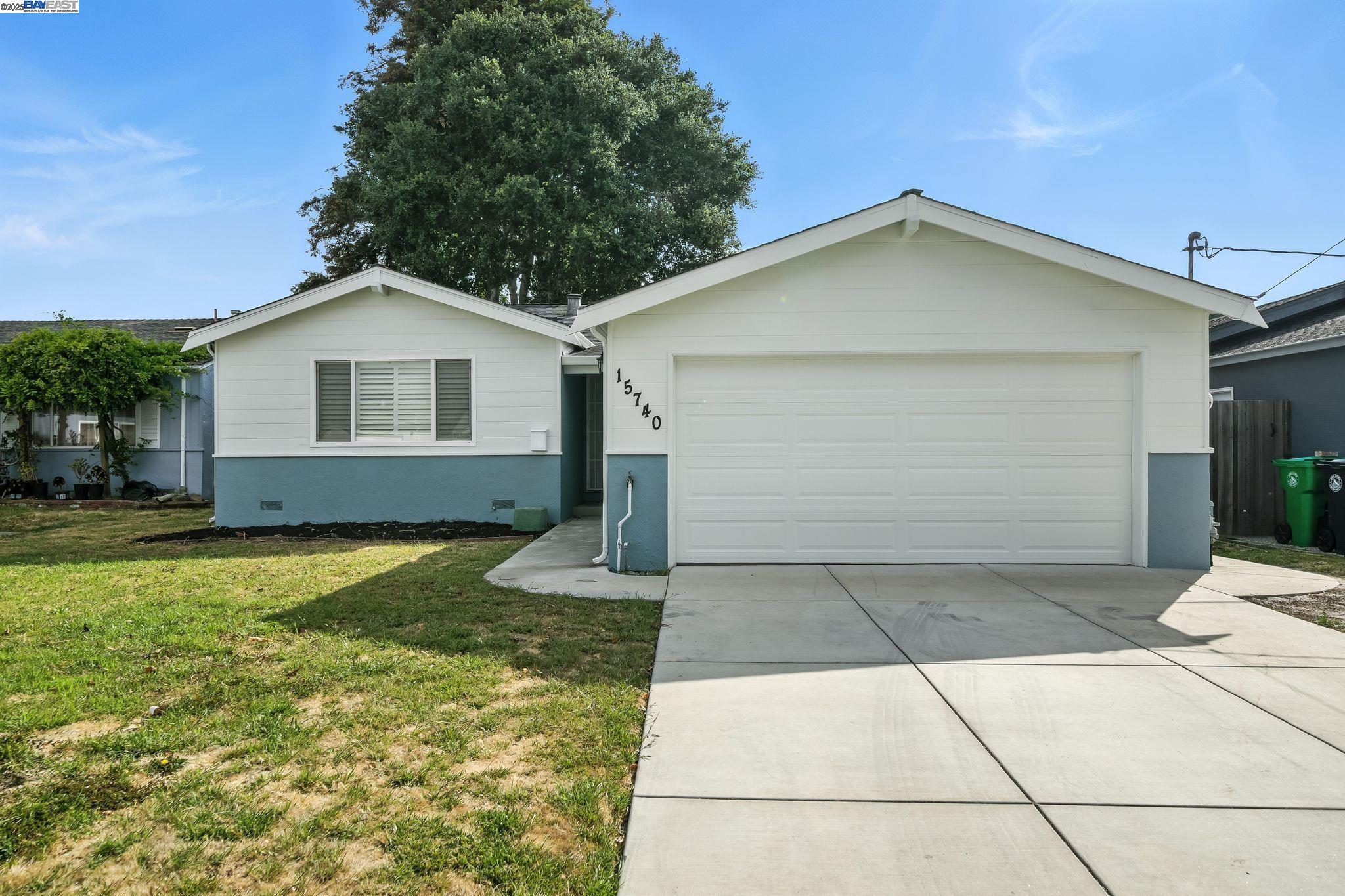 Detail Gallery Image 2 of 19 For 15740 via Sonata, San Lorenzo,  CA 94580 - 3 Beds | 2 Baths