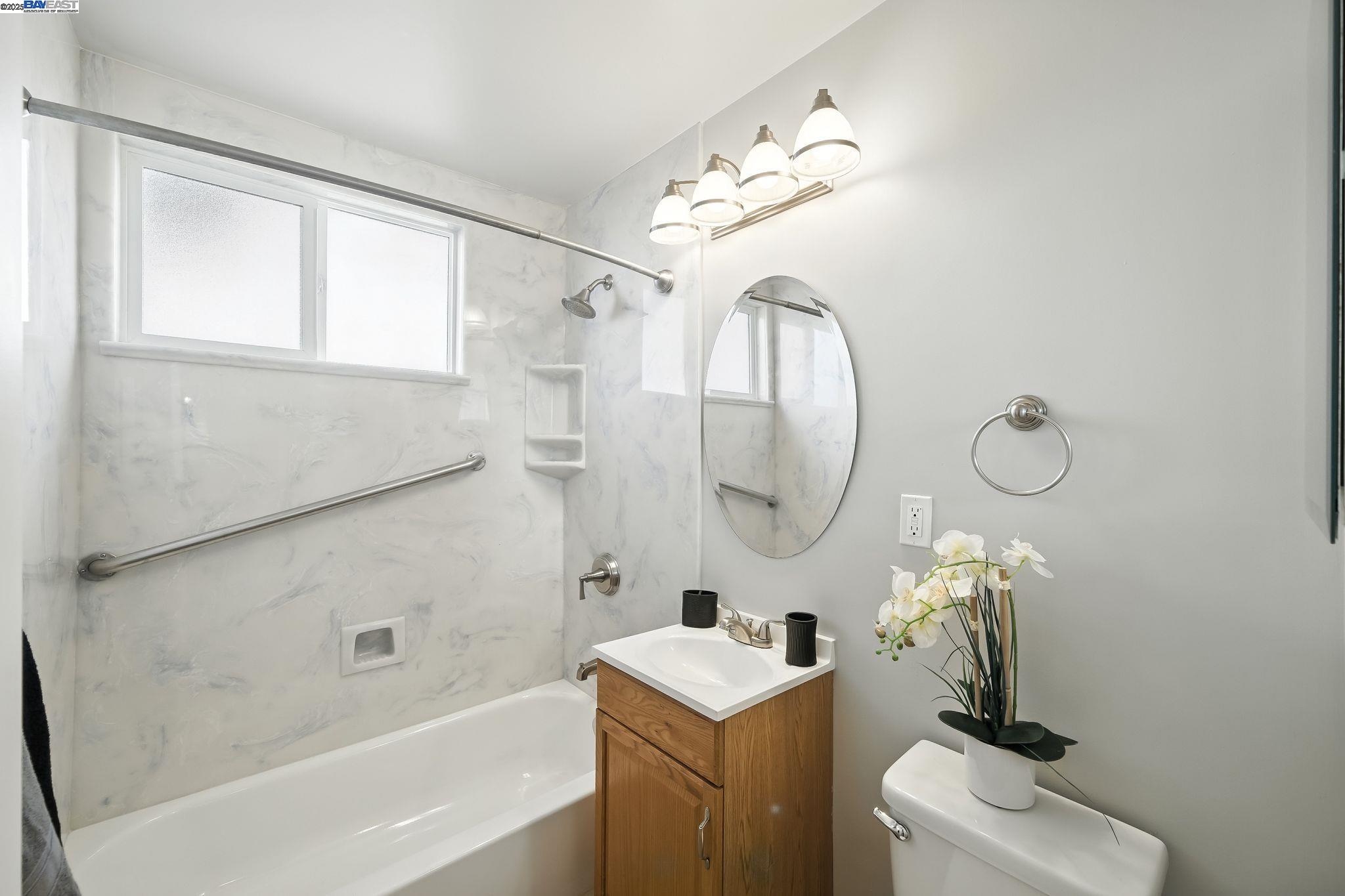 Detail Gallery Image 17 of 19 For 15740 via Sonata, San Lorenzo,  CA 94580 - 3 Beds | 2 Baths