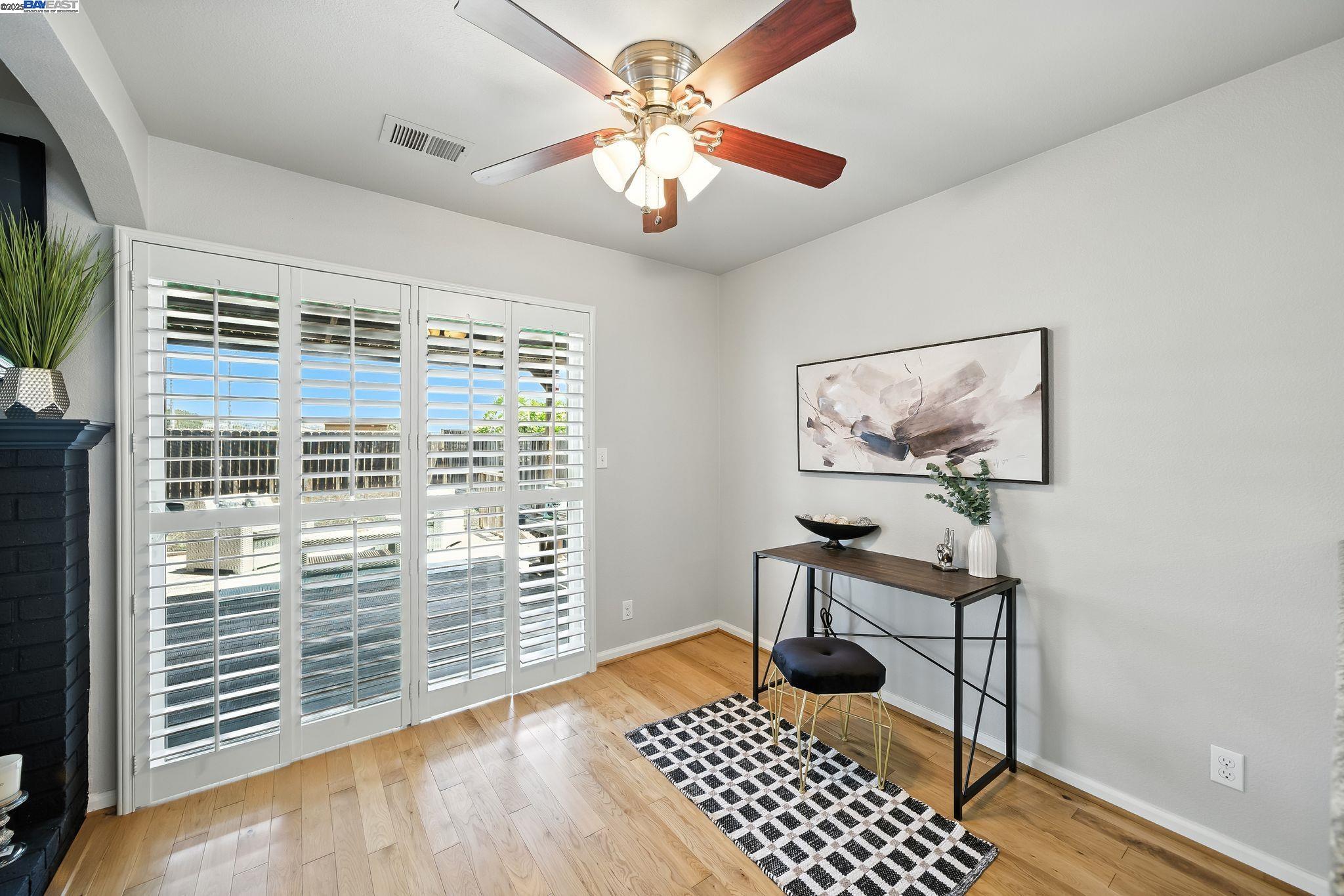 Detail Gallery Image 10 of 19 For 15740 via Sonata, San Lorenzo,  CA 94580 - 3 Beds | 2 Baths