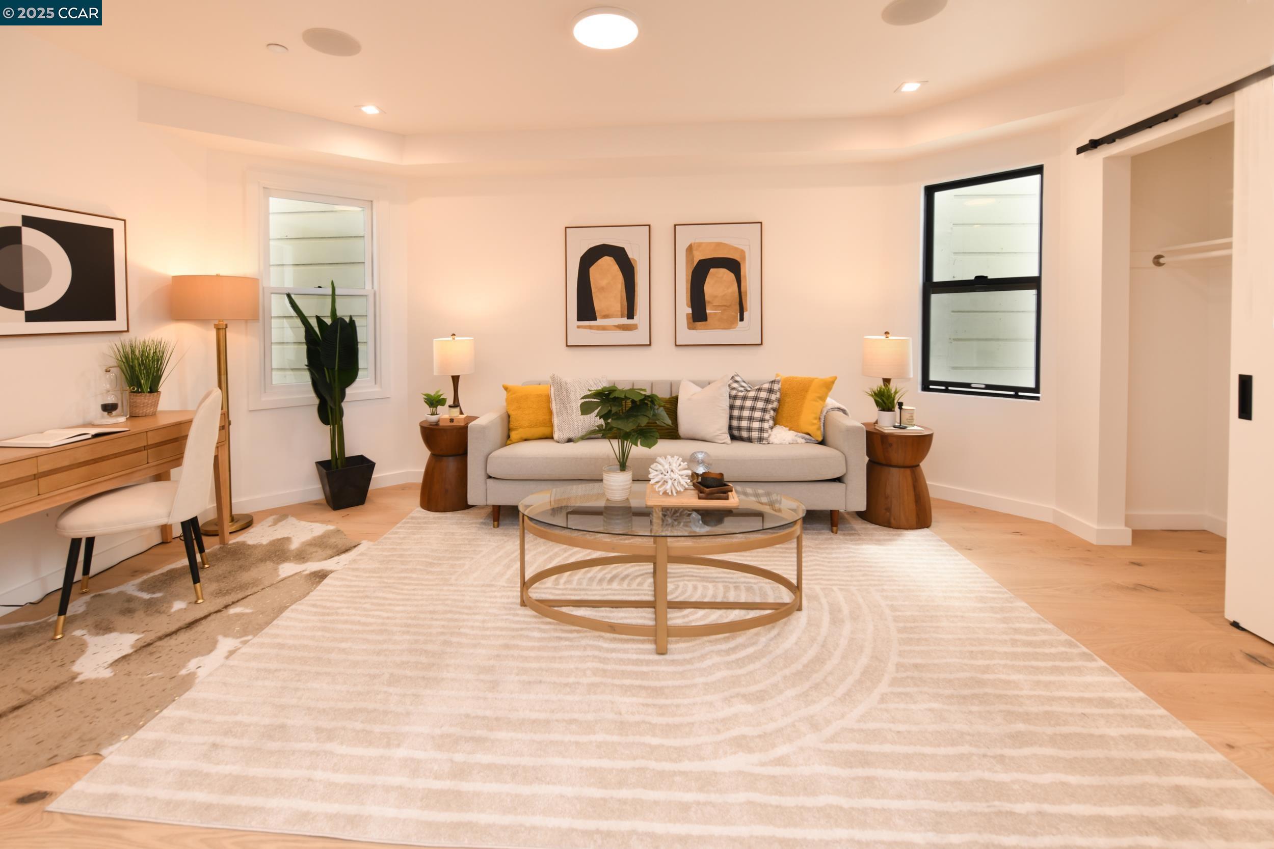 Detail Gallery Image 17 of 24 For 3169 Washington St, San Francisco,  CA 94115-0000 - 5 Beds | 5/2 Baths