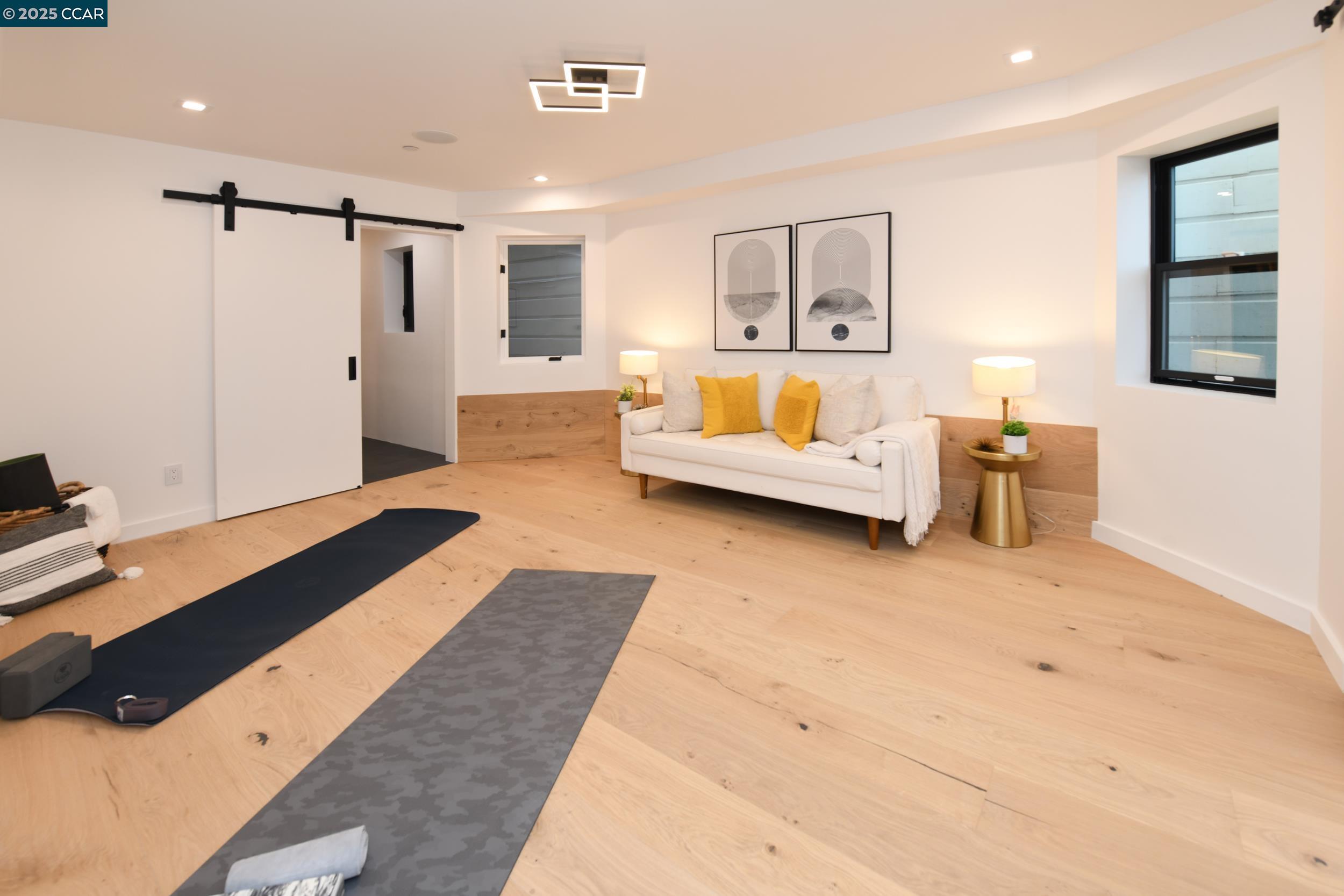 Detail Gallery Image 18 of 24 For 3169 Washington St, San Francisco,  CA 94115-0000 - 5 Beds | 5/2 Baths
