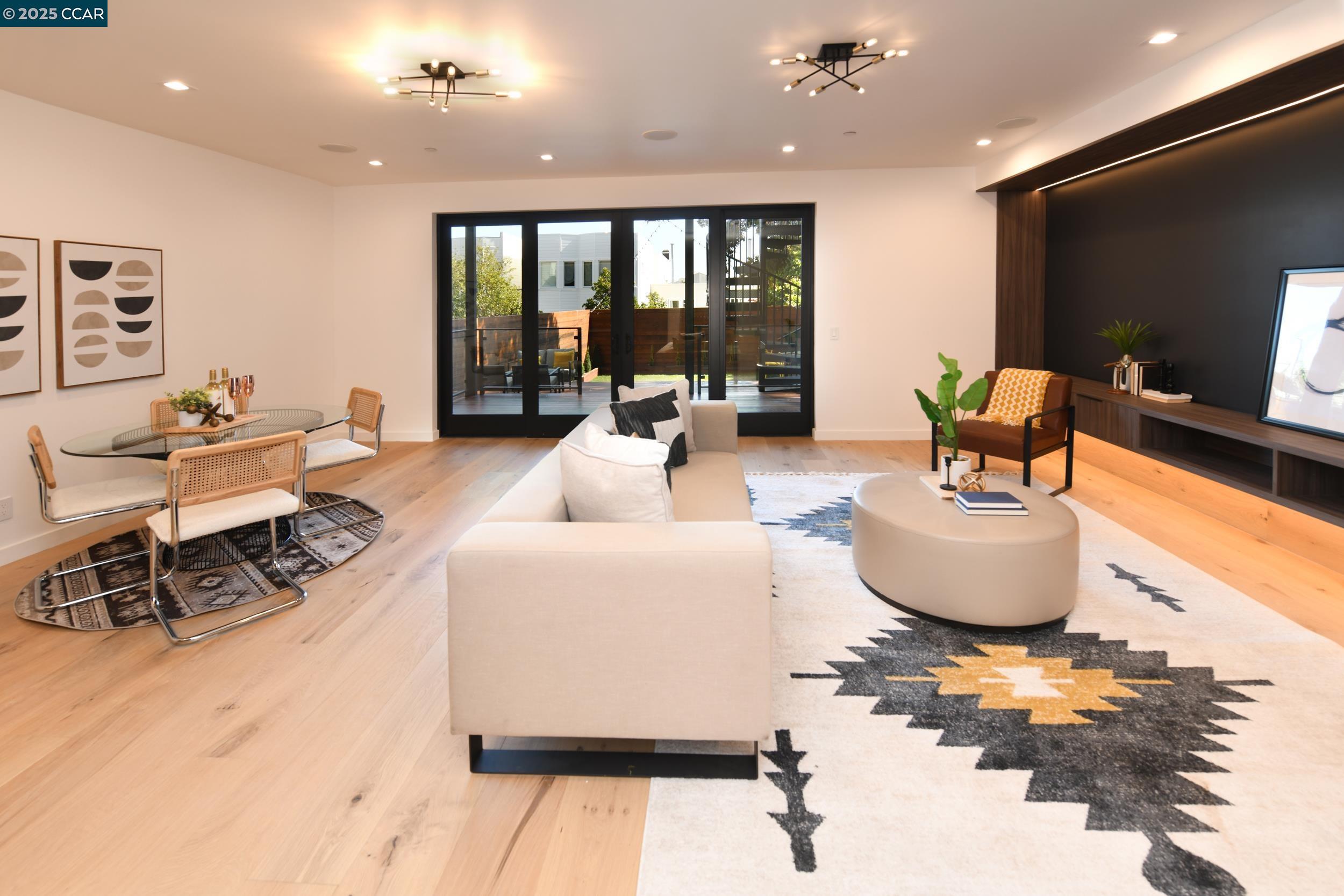 Detail Gallery Image 19 of 24 For 3169 Washington St, San Francisco,  CA 94115-0000 - 5 Beds | 5/2 Baths