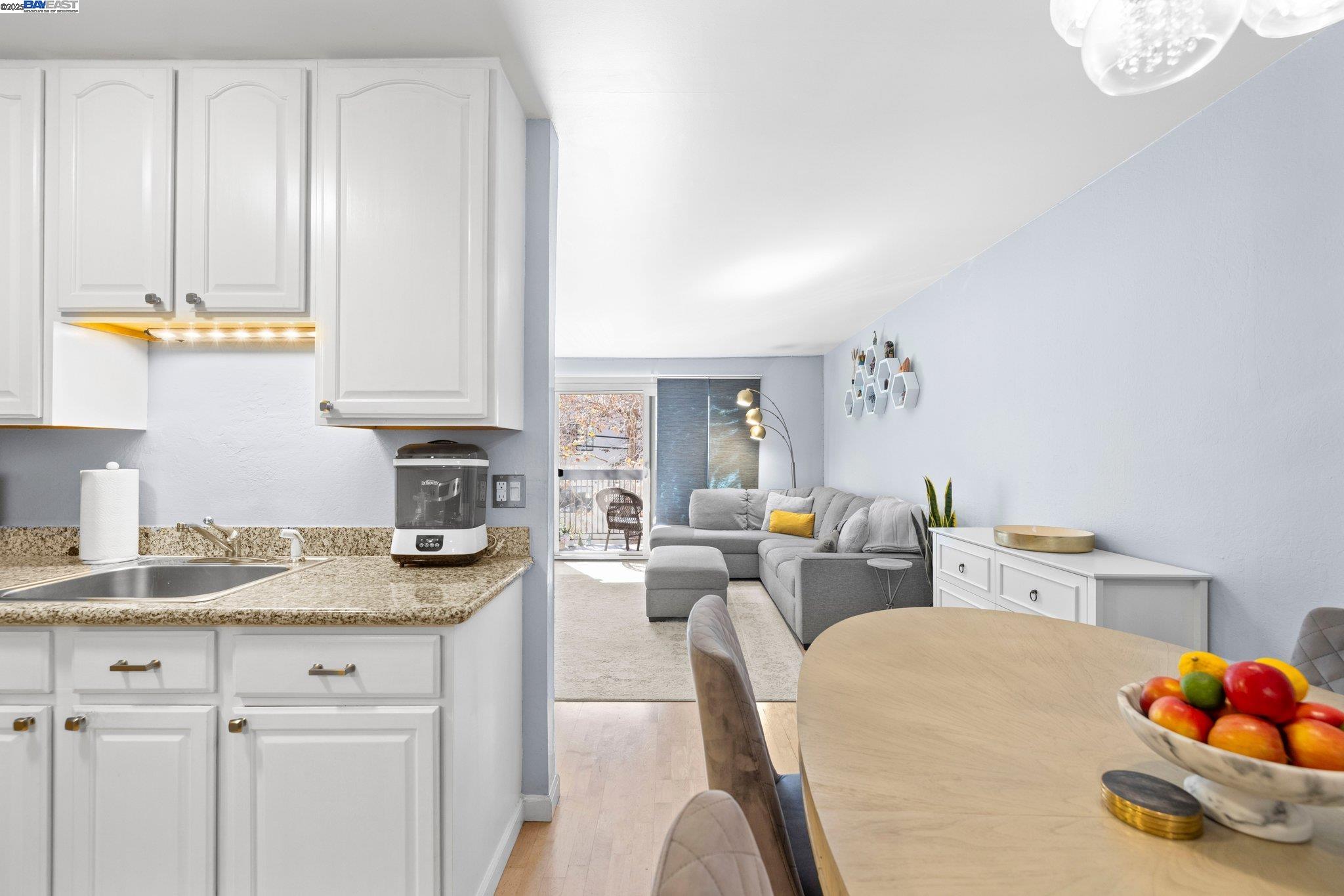 Detail Gallery Image 12 of 24 For 150 Pearl St #106,  Oakland,  CA 94611 - 1 Beds | 1 Baths