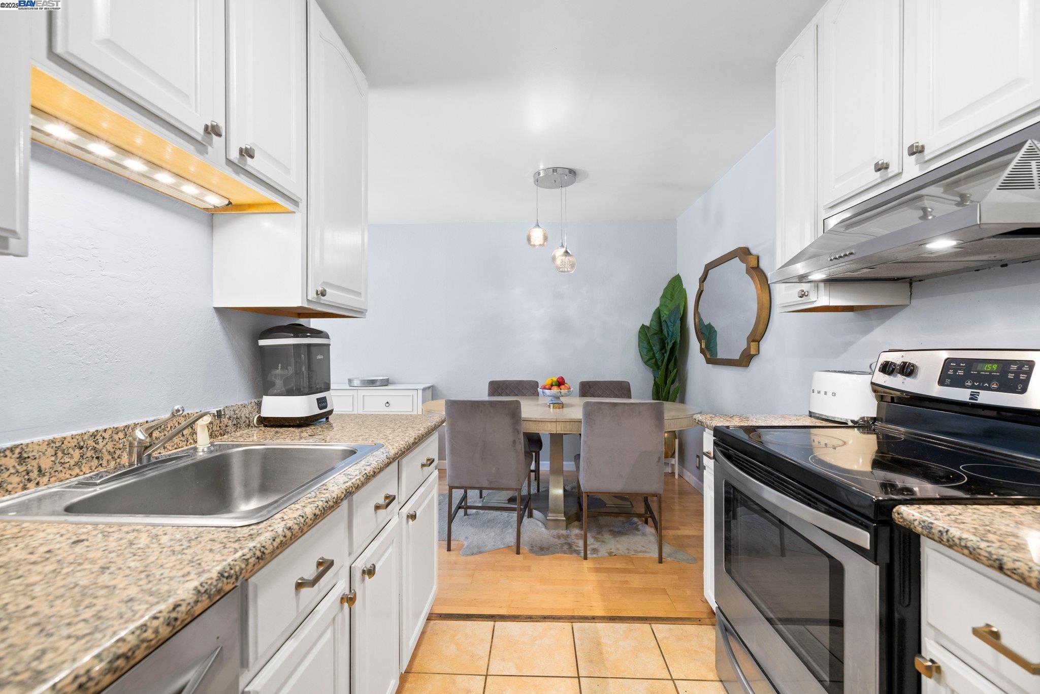 Detail Gallery Image 14 of 24 For 150 Pearl St #106,  Oakland,  CA 94611 - 1 Beds | 1 Baths