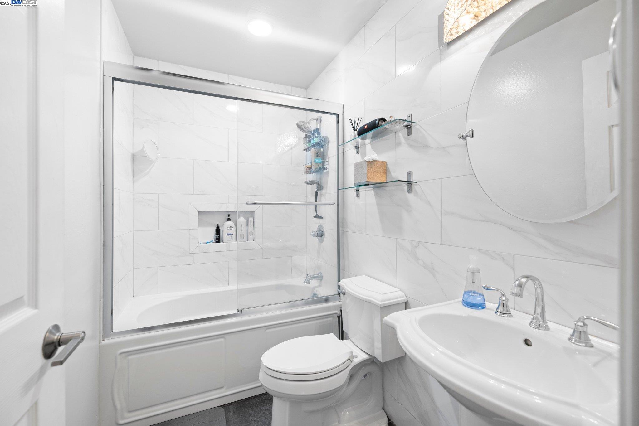 Detail Gallery Image 15 of 24 For 150 Pearl St #106,  Oakland,  CA 94611 - 1 Beds | 1 Baths