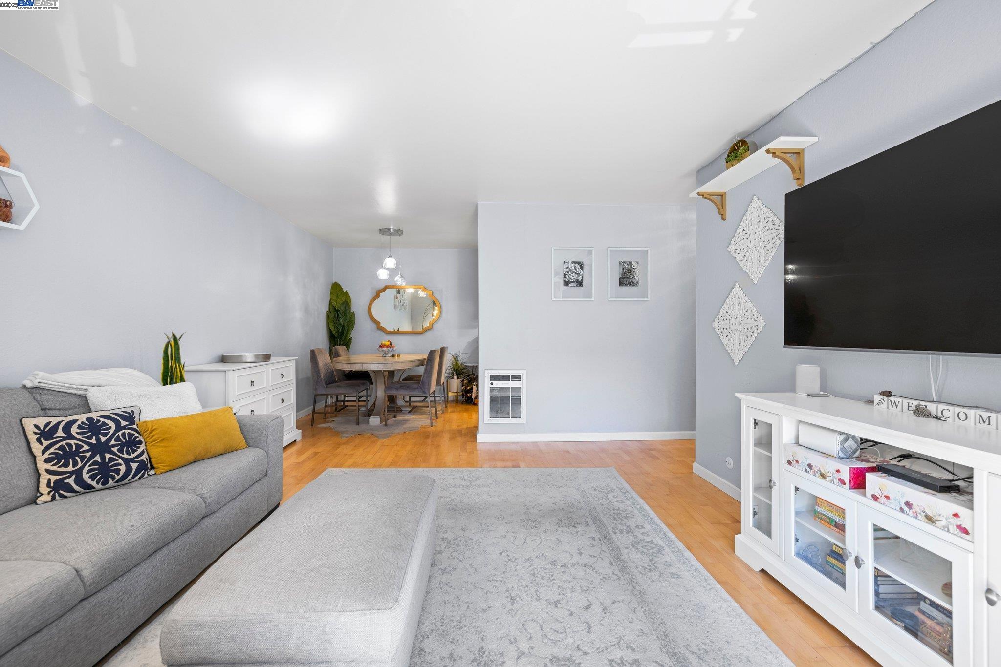 Detail Gallery Image 6 of 24 For 150 Pearl St #106,  Oakland,  CA 94611 - 1 Beds | 1 Baths