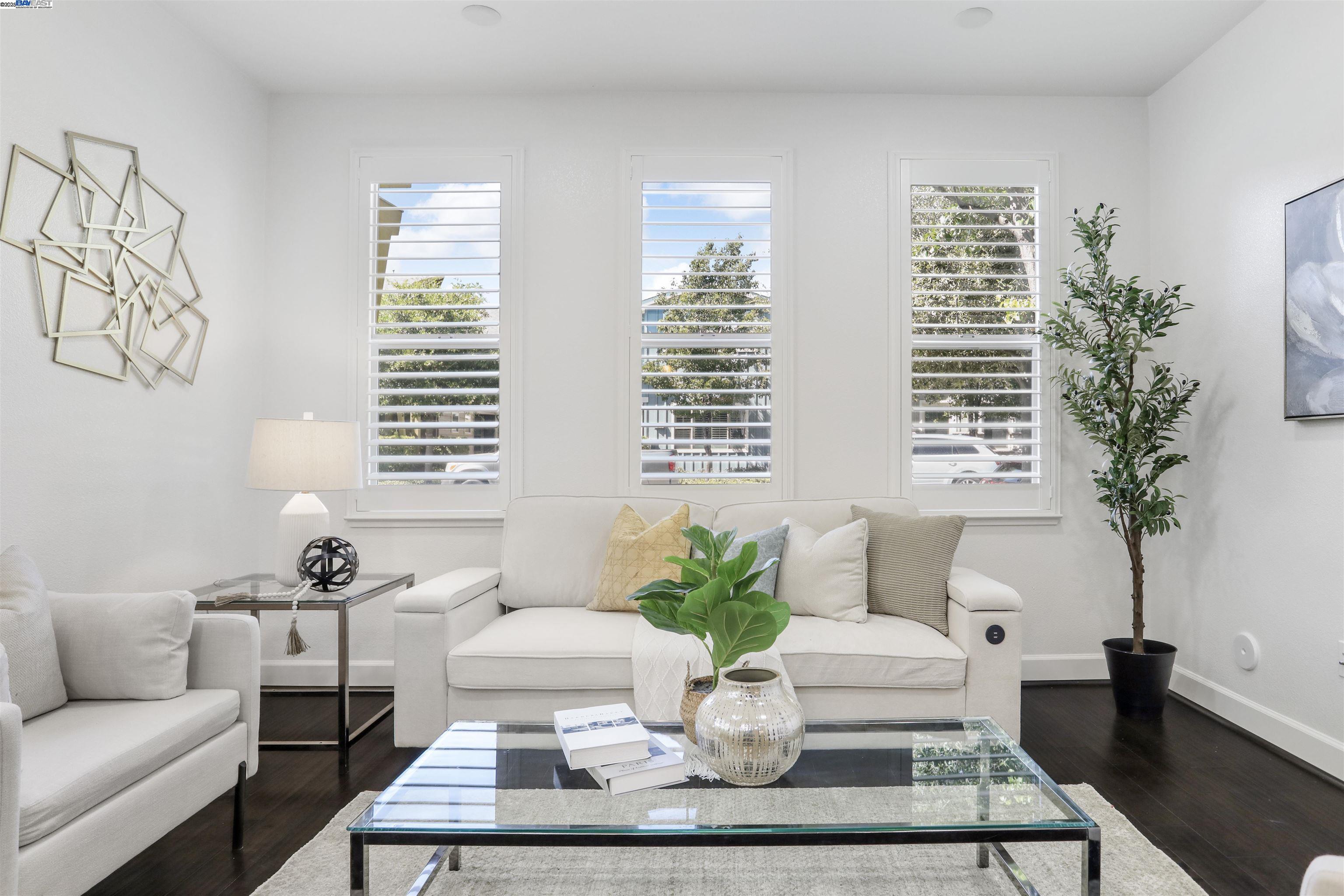 Detail Gallery Image 12 of 44 For 253 Fennel Way, Livermore,  CA 94551 - 4 Beds | 3 Baths