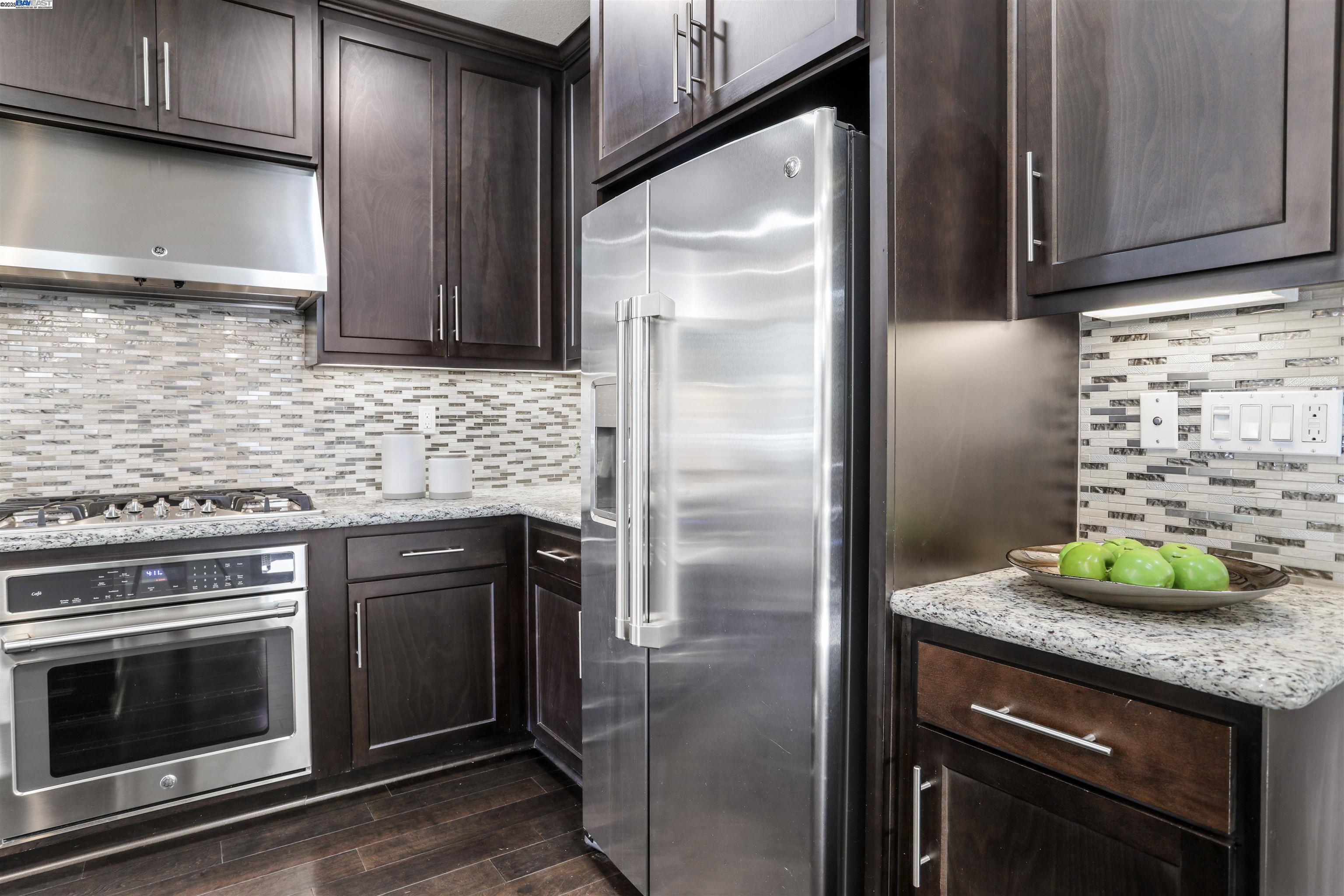 Detail Gallery Image 14 of 44 For 253 Fennel Way, Livermore,  CA 94551 - 4 Beds | 3 Baths