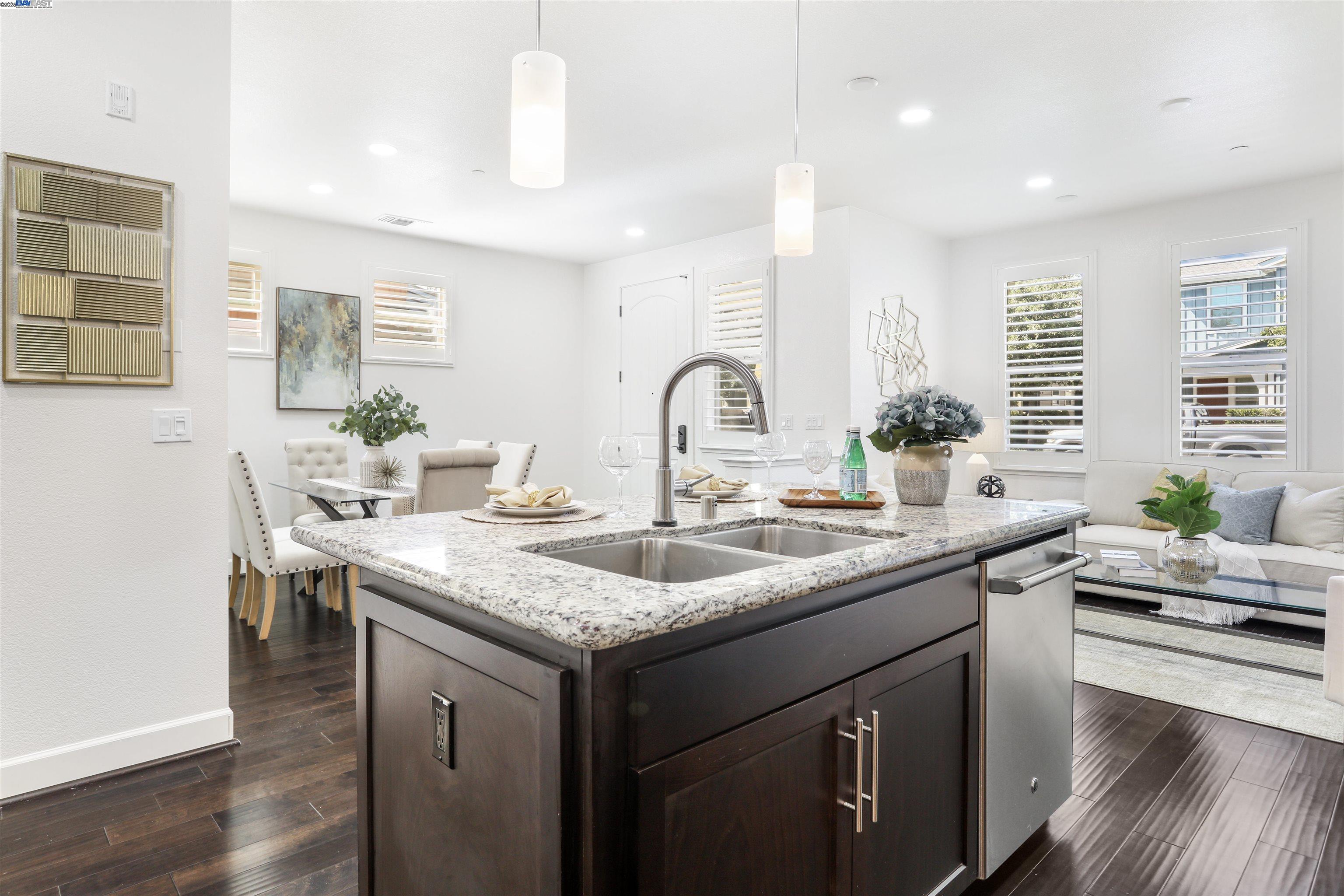 Detail Gallery Image 15 of 44 For 253 Fennel Way, Livermore,  CA 94551 - 4 Beds | 3 Baths