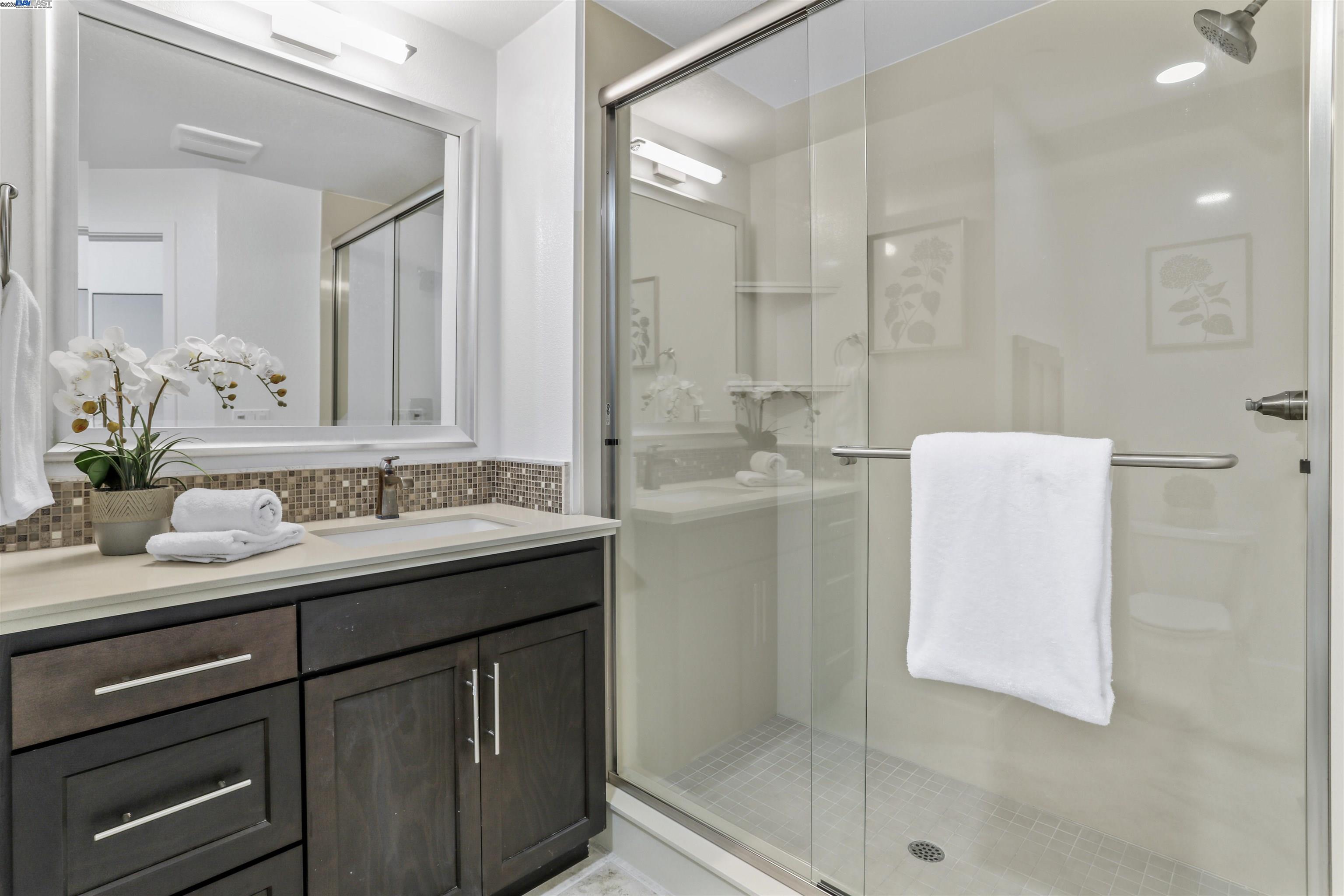 Detail Gallery Image 18 of 44 For 253 Fennel Way, Livermore,  CA 94551 - 4 Beds | 3 Baths