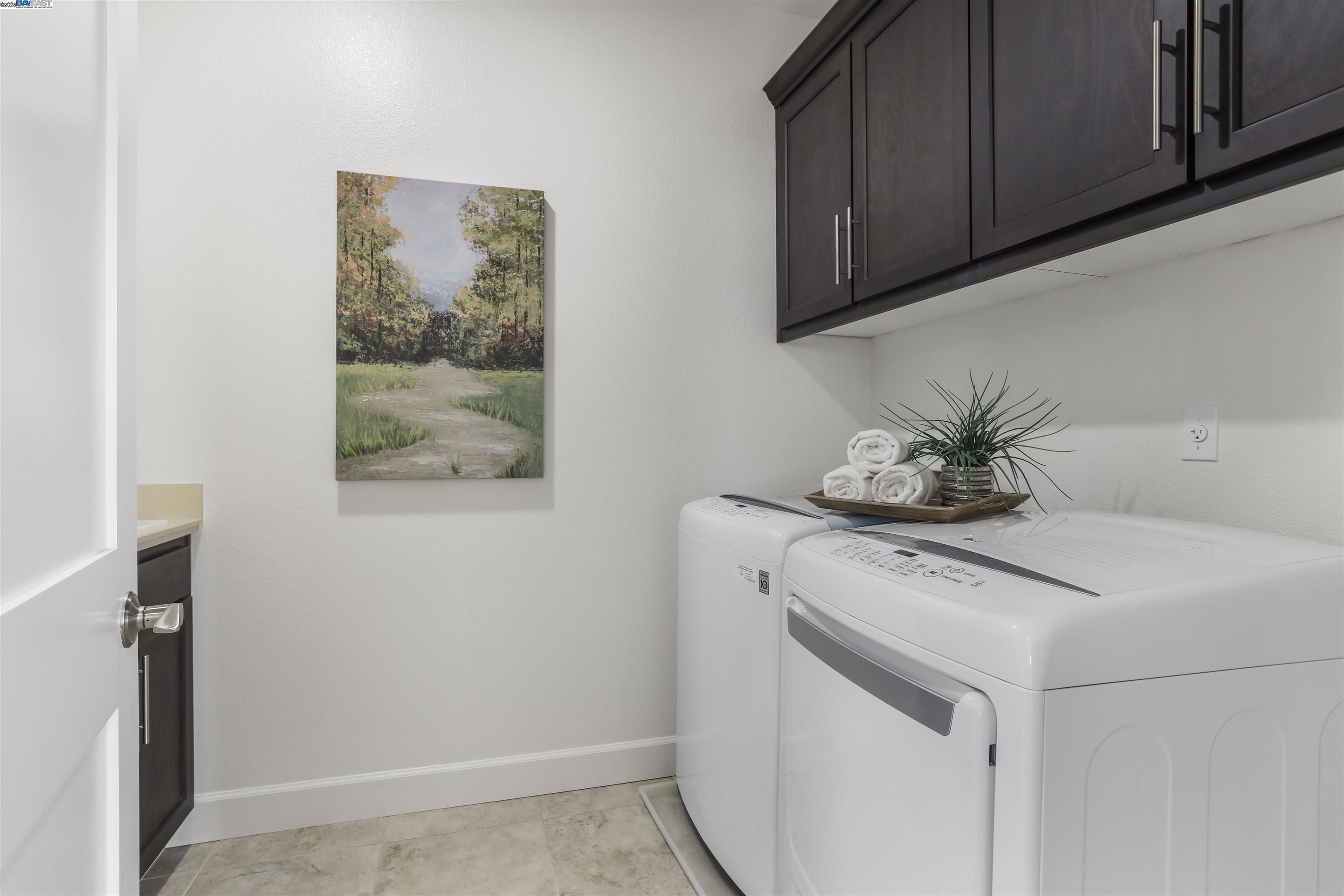 Detail Gallery Image 30 of 44 For 253 Fennel Way, Livermore,  CA 94551 - 4 Beds | 3 Baths