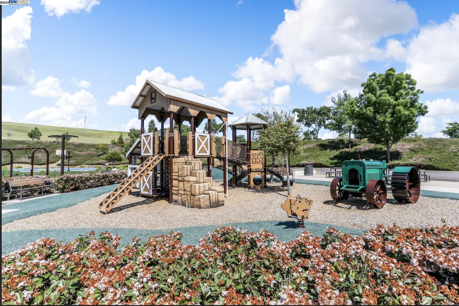Detail Gallery Image 44 of 44 For 253 Fennel Way, Livermore,  CA 94551 - 4 Beds | 3 Baths