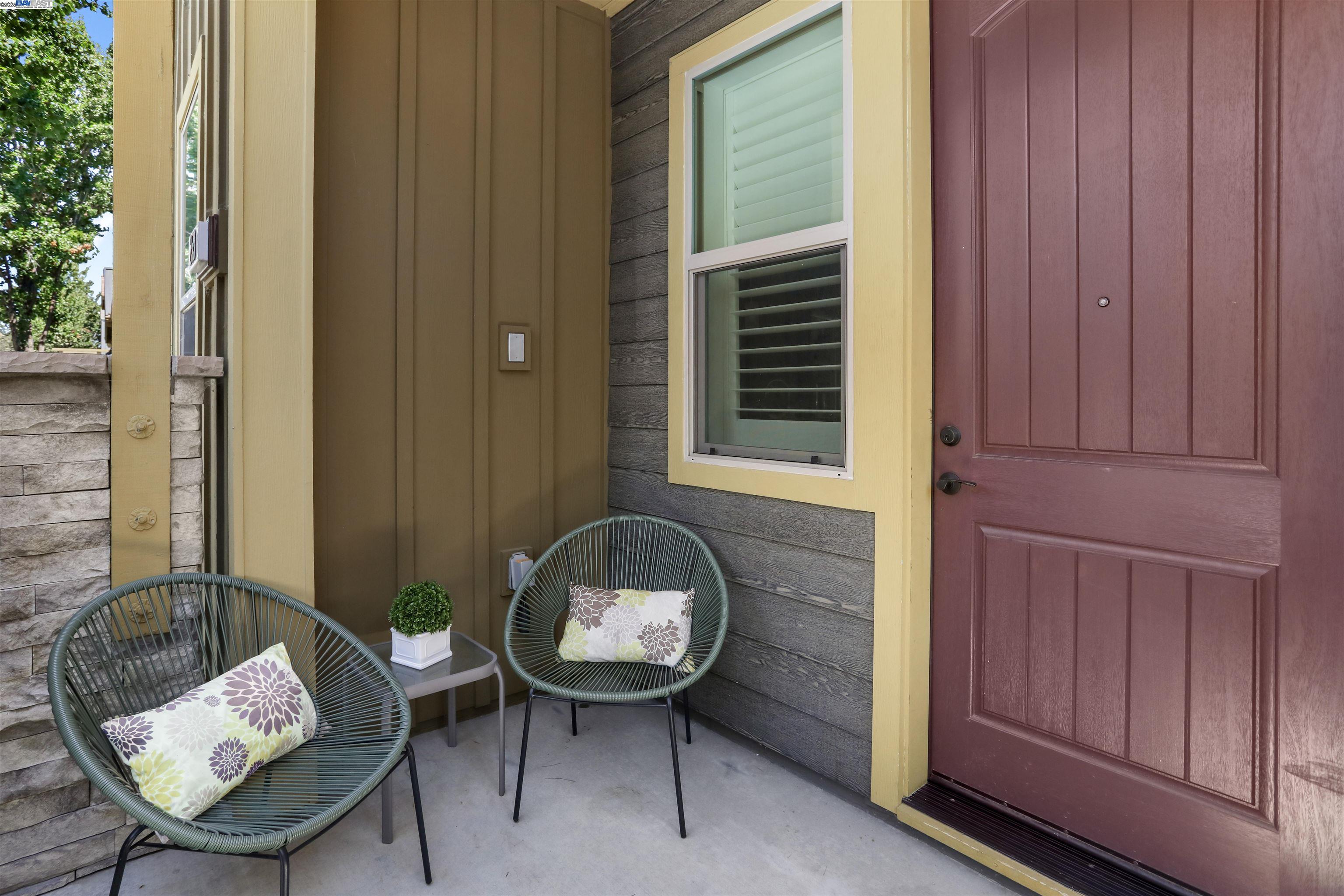 Detail Gallery Image 6 of 44 For 253 Fennel Way, Livermore,  CA 94551 - 4 Beds | 3 Baths