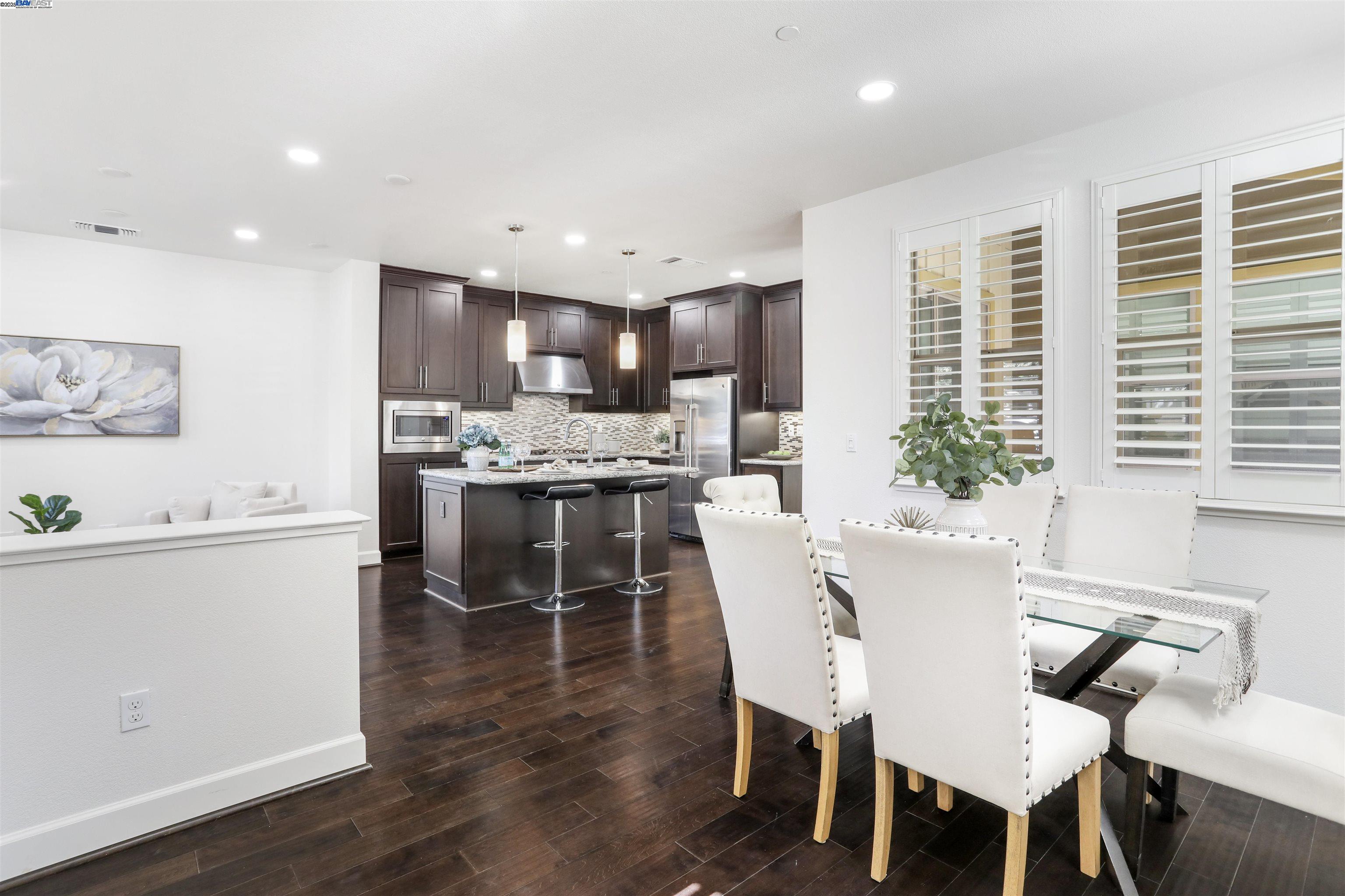 Detail Gallery Image 9 of 44 For 253 Fennel Way, Livermore,  CA 94551 - 4 Beds | 3 Baths