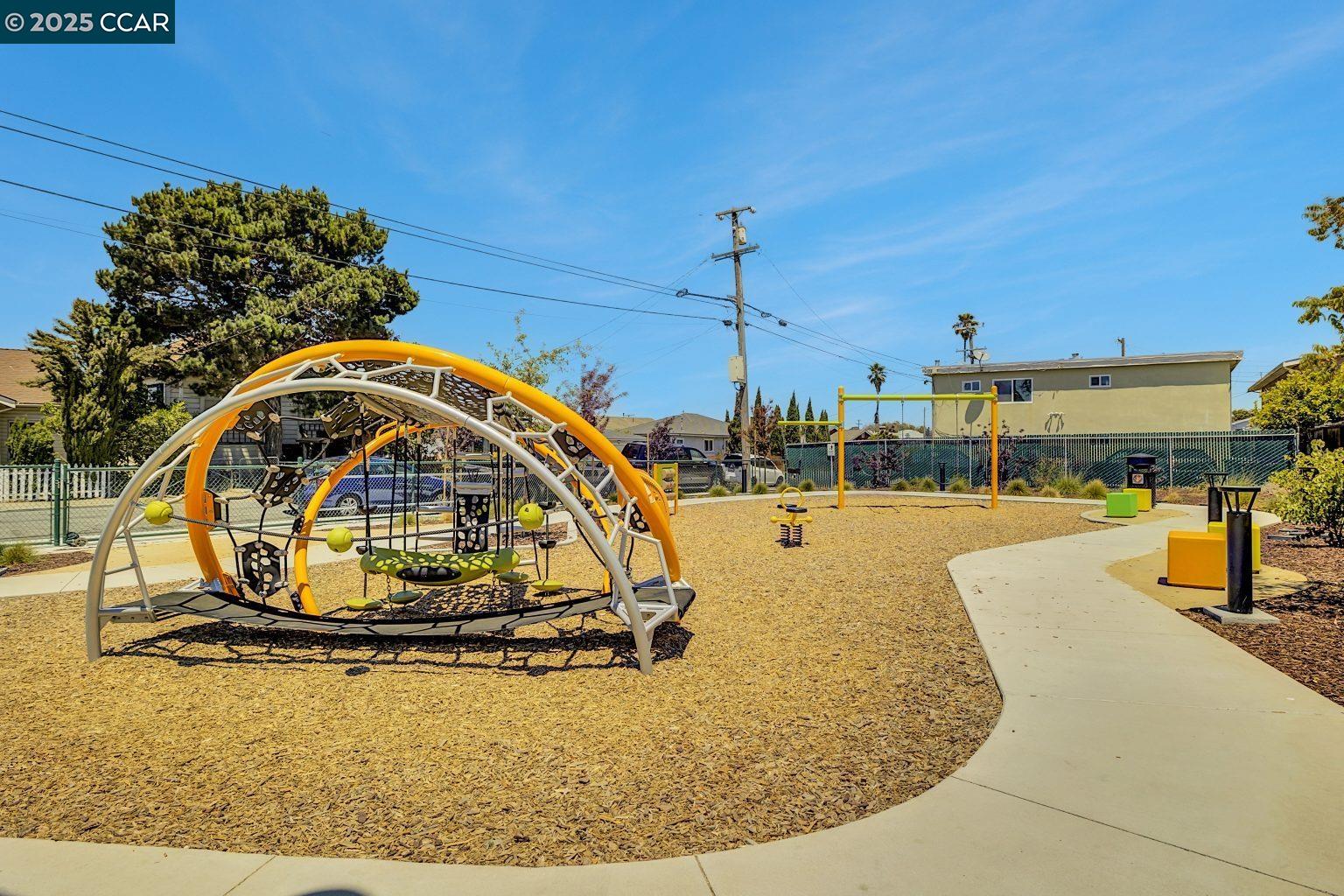 Detail Gallery Image 34 of 34 For 1601 17th St, San Pablo,  CA 94806 - 2 Beds | 1 Baths
