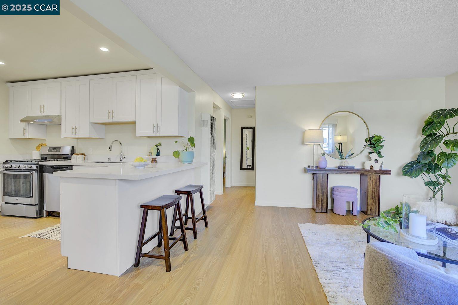 Detail Gallery Image 5 of 34 For 1601 17th St, San Pablo,  CA 94806 - 2 Beds | 1 Baths