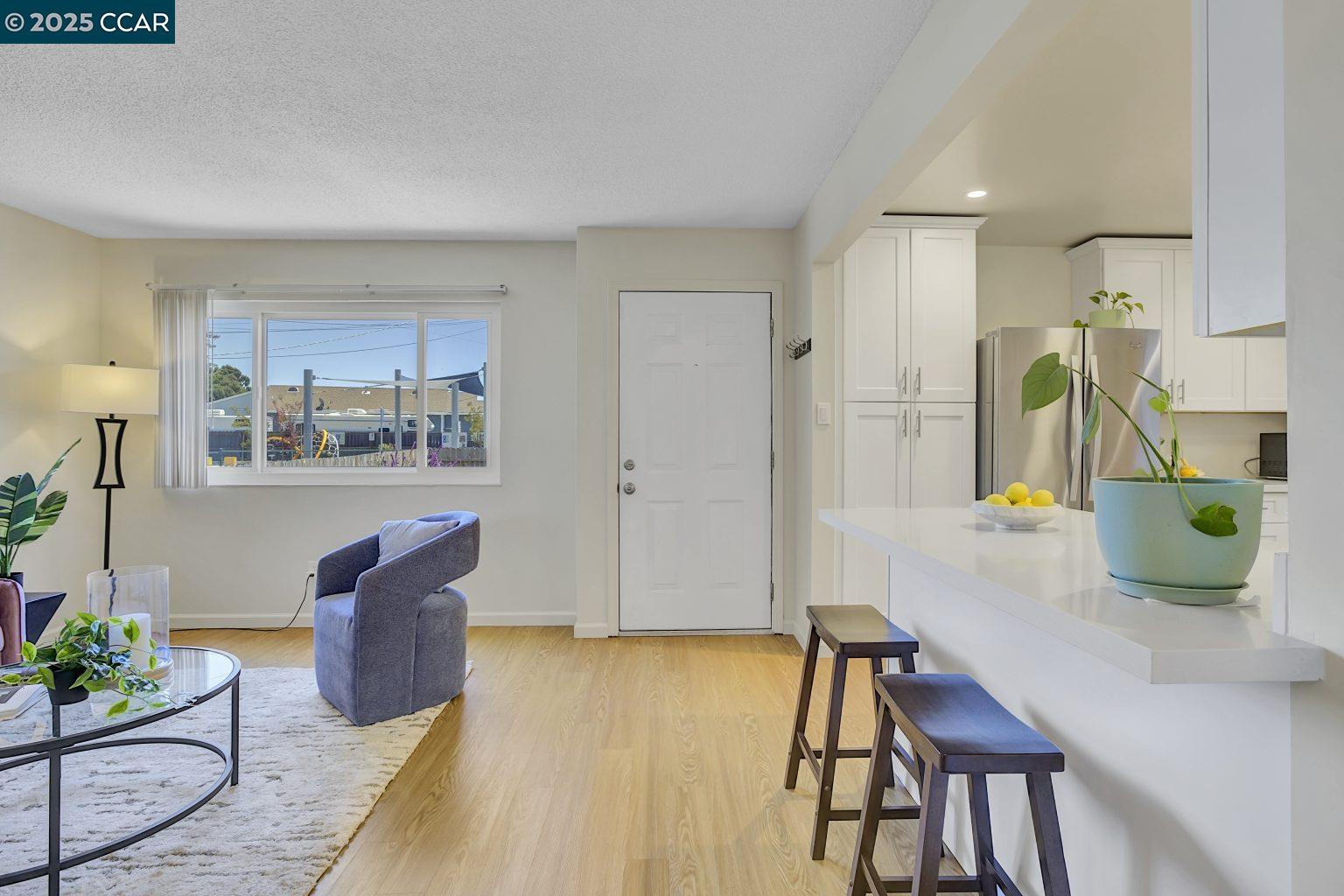 Detail Gallery Image 6 of 34 For 1601 17th St, San Pablo,  CA 94806 - 2 Beds | 1 Baths