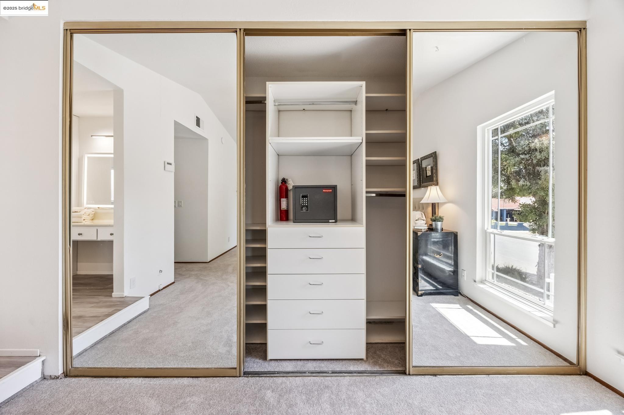 Detail Gallery Image 39 of 60 For 4943 Rice Dr, San Jose,  CA 95111 - 4 Beds | 2/1 Baths