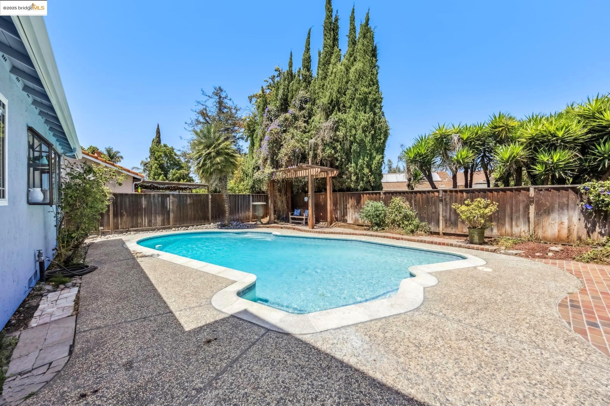 Detail Gallery Image 45 of 60 For 4943 Rice Dr, San Jose,  CA 95111 - 4 Beds | 2/1 Baths