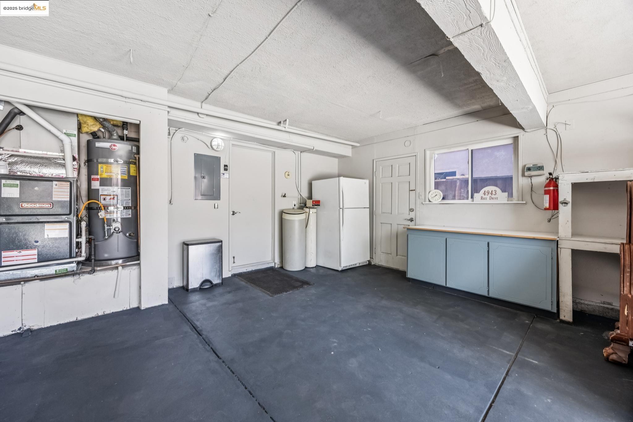 Detail Gallery Image 58 of 60 For 4943 Rice Dr, San Jose,  CA 95111 - 4 Beds | 2/1 Baths