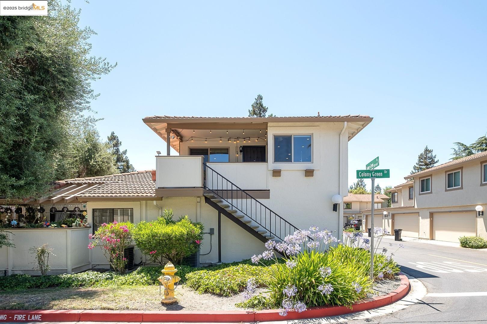 Detail Gallery Image 3 of 35 For 5419 Colony Green Dr, San Jose,  CA 95123 - 2 Beds | 1 Baths