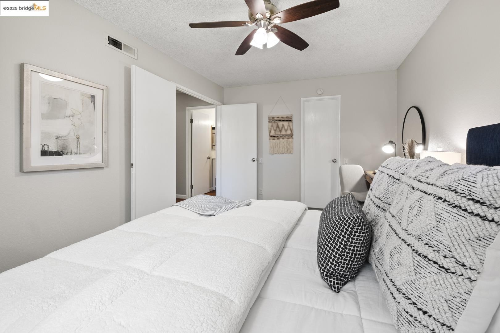 Detail Gallery Image 21 of 35 For 5419 Colony Green Dr, San Jose,  CA 95123 - 2 Beds | 1 Baths